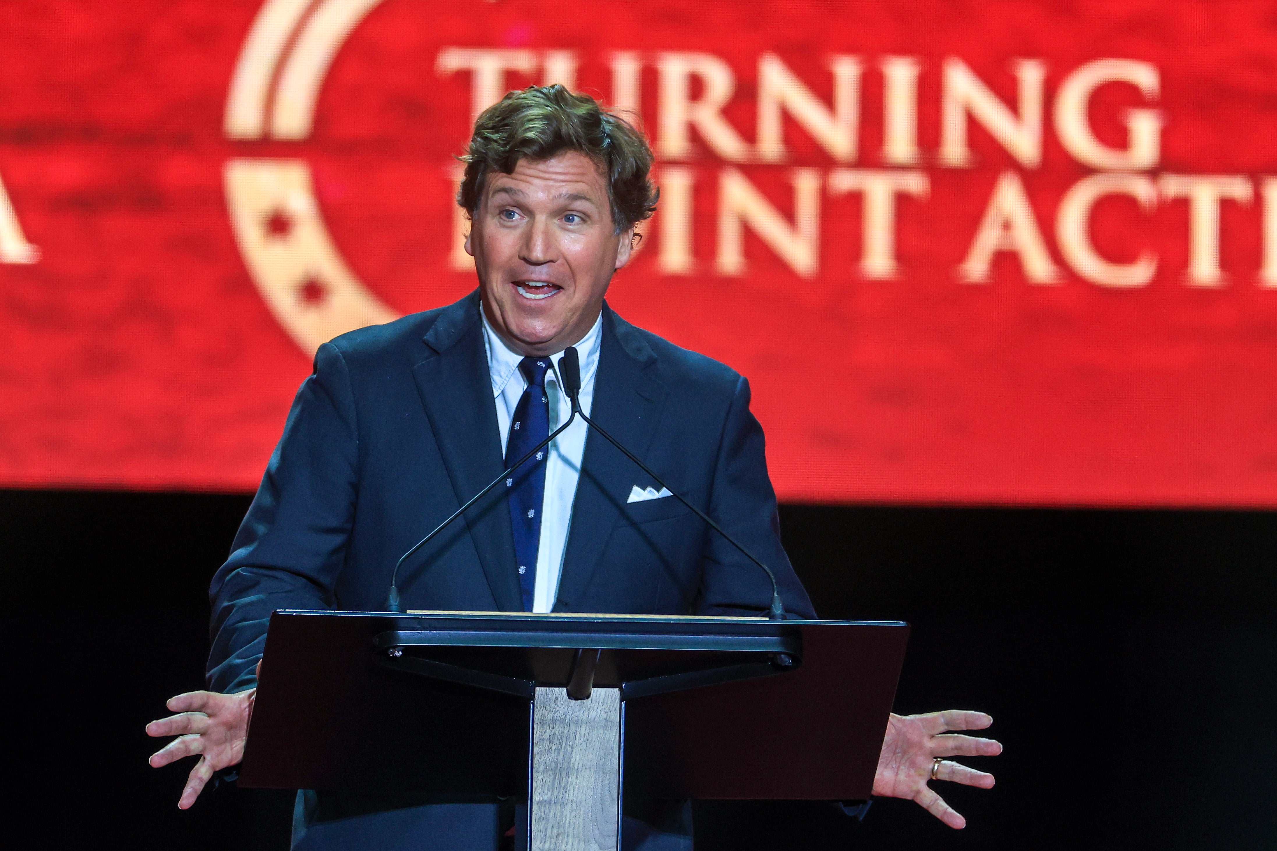 In a uncommon X response, Carlson denied Loomer's allegations that he had utilized antisemitic language, which incited a convulsive onslaught connected a synagogue successful Michigan