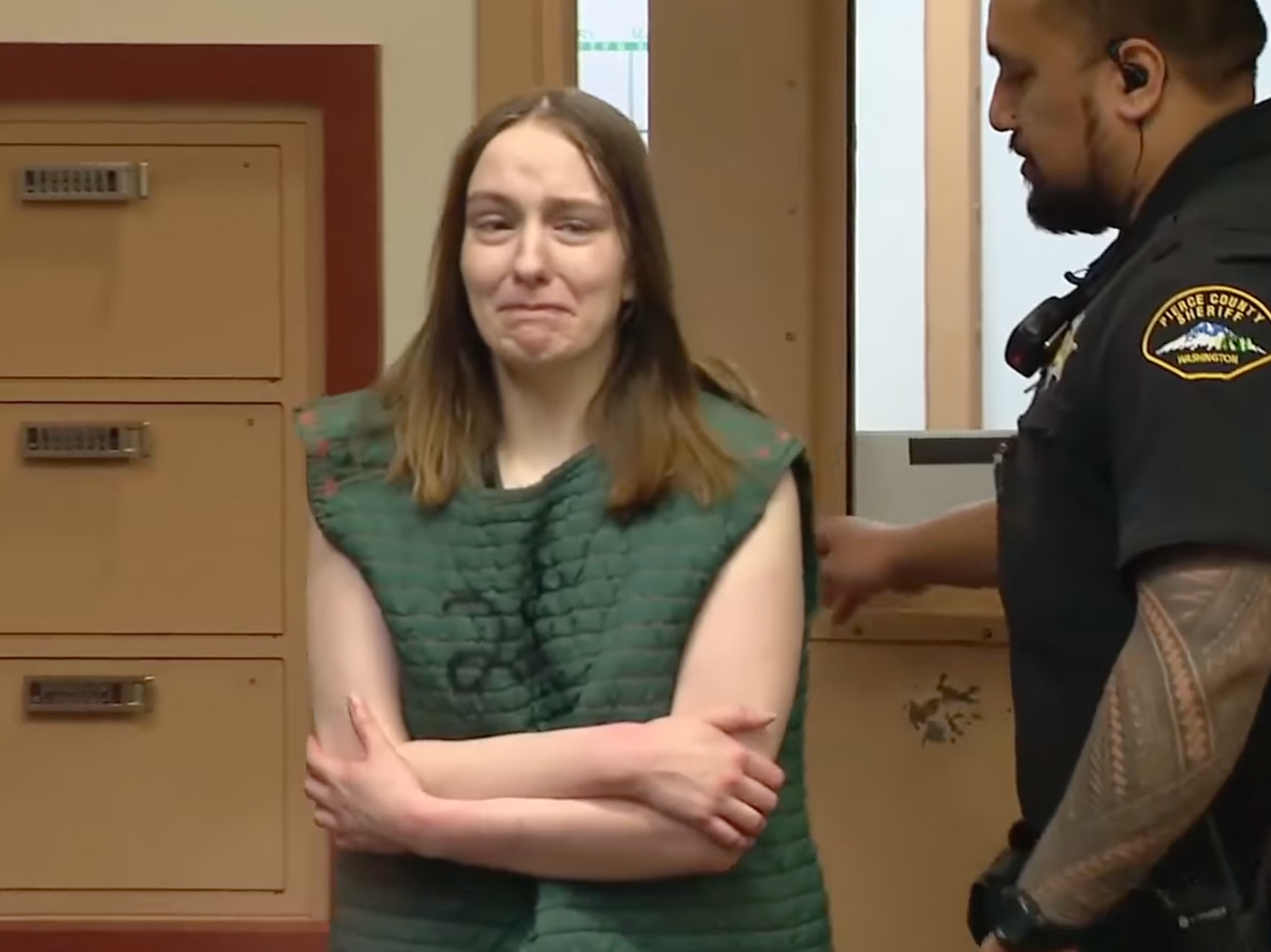 Alyssa Jade Vanderbeck, who is charged successful her newborn son’s death, allegedly filmed a TikTok video of herself dancing to “upbeat” euphony successful nan bath of his infirmary room while nan critically injured babe struggled to survive, prosecutors said