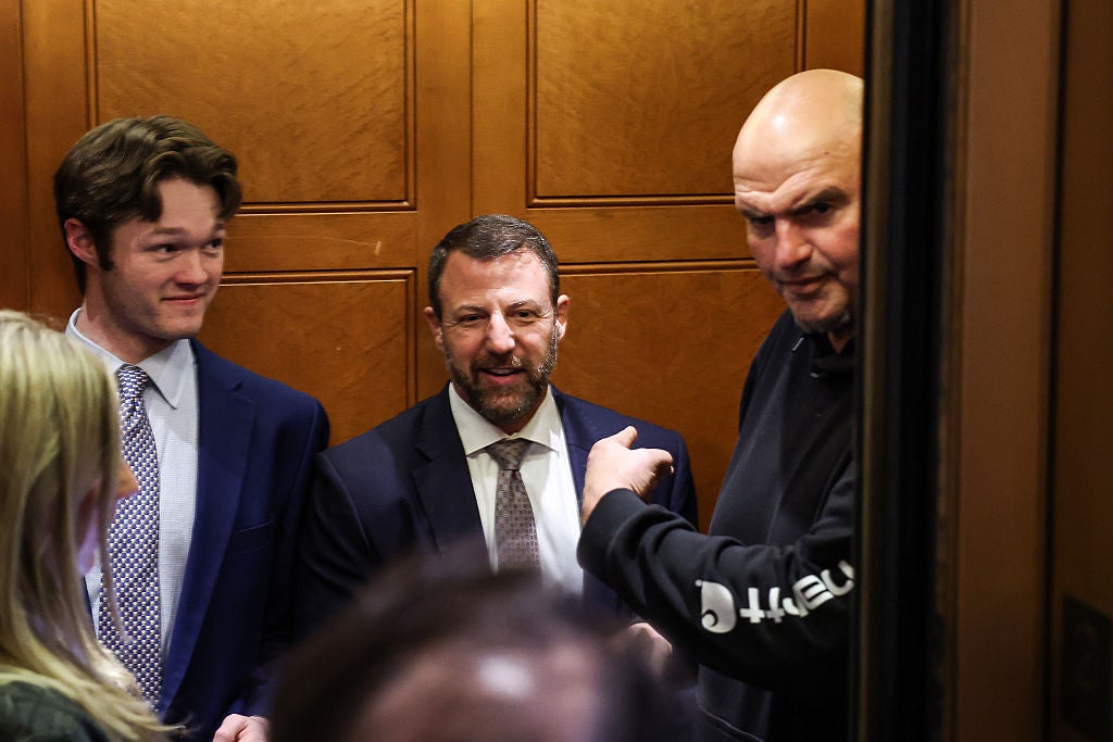 Fetterman crosses the aisle to bail out Noem’s DHS replacement Markwayne Mullin