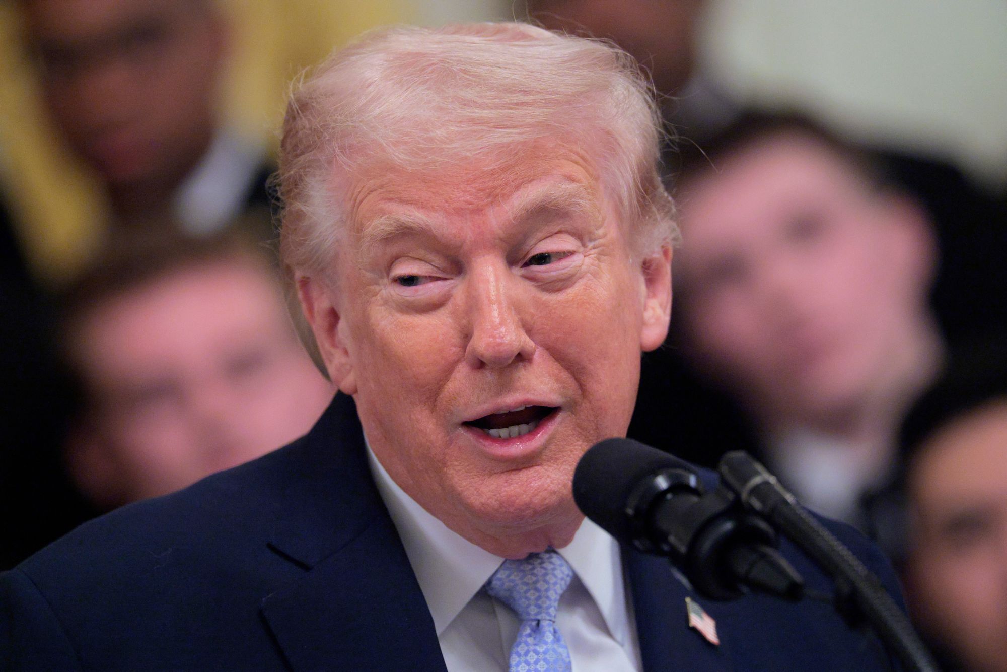 Trump razmatra postavljanje američkih trupa u blizini Irana