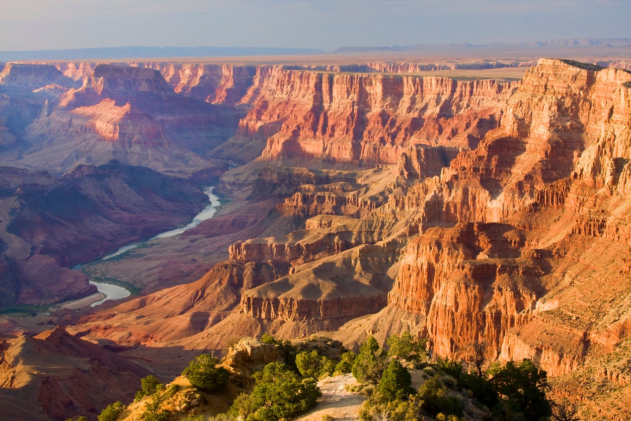Several erstwhile National Park Service labor indicated nan department’s determination to trust accusation astir 3 heat-related deaths successful nan Grand Canyon was a deviation from erstwhile protocol