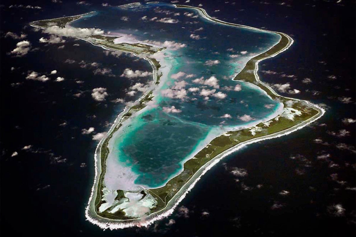 UK government &lsquo;pauses&rsquo; Chagos deal amid Trump criticism