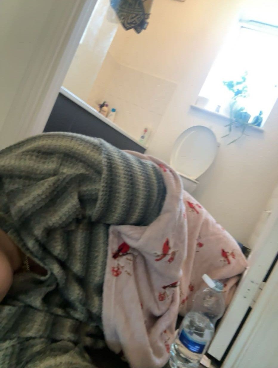 Tehyana said her symptoms would often leave her crying in pain on the floor