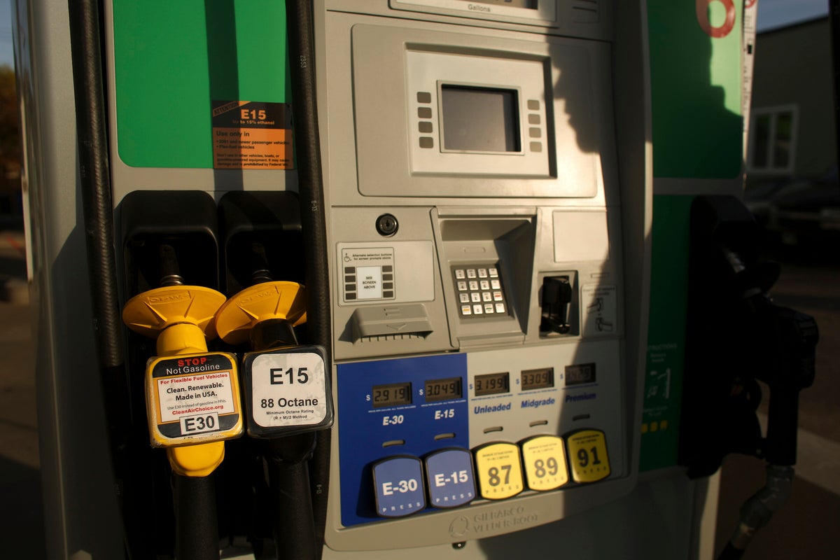 EPA approves sale of higher ethanol fuel to try to lower gas prices