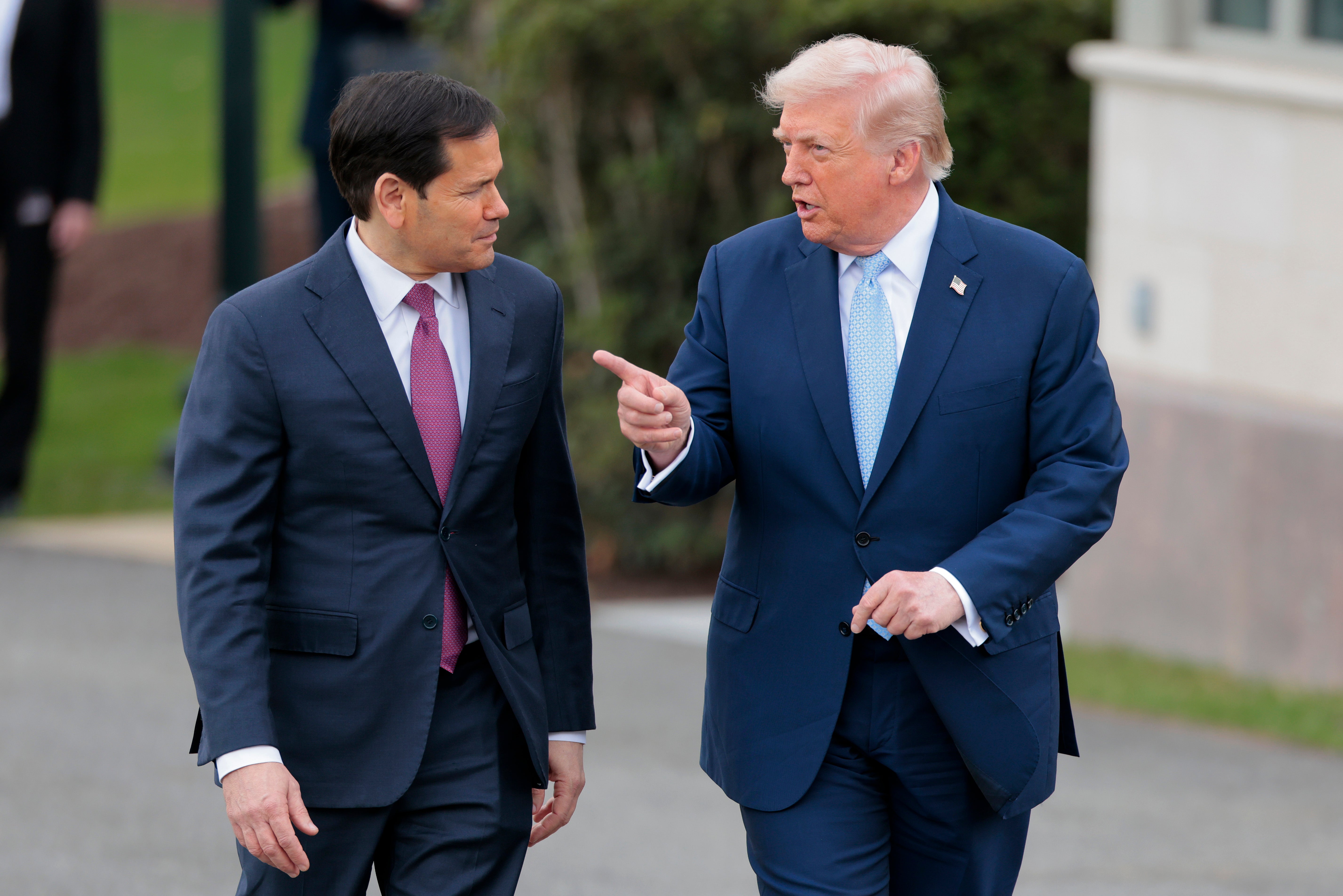 President Donald Trump, pictured conferring pinch Secretary of State Marco Rubio past week, has told aides successful backstage that he wants to extremity nan warfare successful Iran ‘in nan coming weeks,’ according to a report. The problem, though, is that ending nan warfare is not down to Trump alone