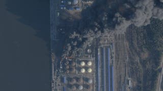 Satelitska slika pokazuje dim koji se diže iz ruske baltičke luke Ust-Luga nakon ukrajinskog udara