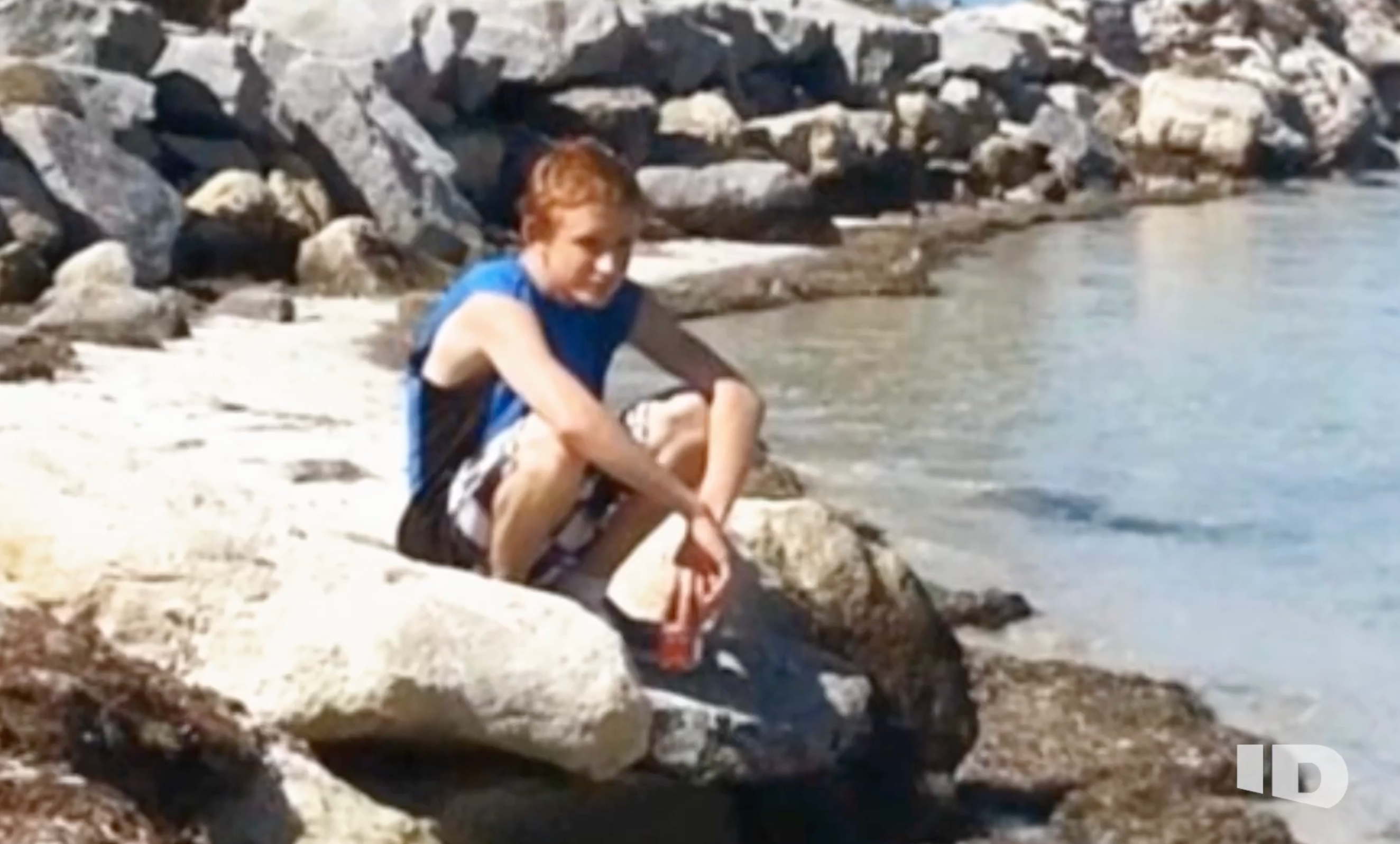 Justyn was 9 years aged erstwhile he became irritated astatine a duck and slammed it into a log