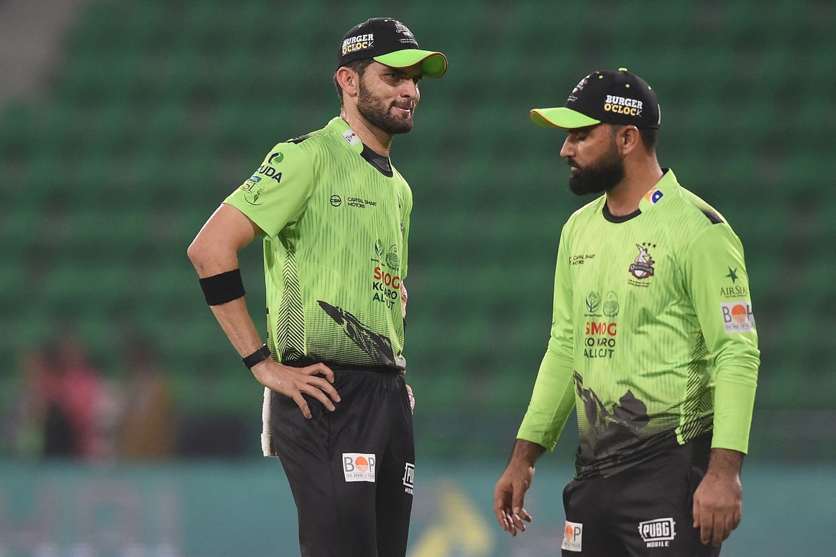 Ball-tampering row rocks Pakistan Super League after fans told to stay at home due to fuel crisis