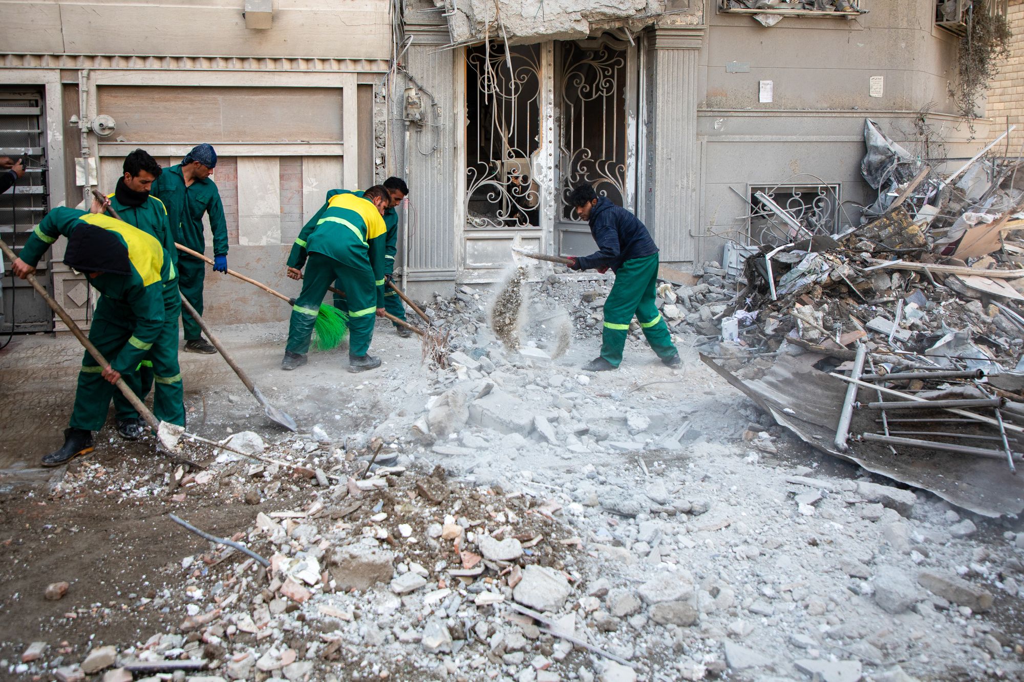 Trump purposely contradicts himself on Iran war so not even his team knows what he’s thinking: ‘That’s the plan’