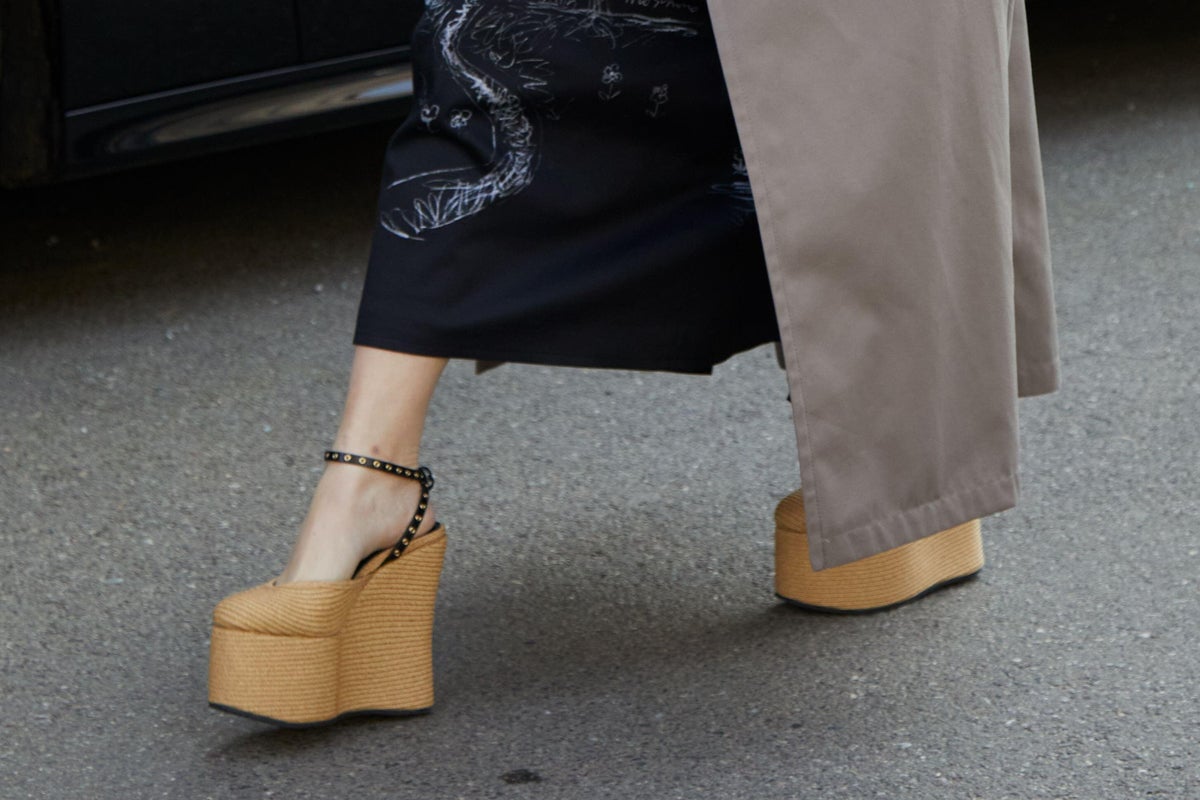 Wedge heels are making a comeback. Here’s how to style them in 2026 Wedge heels are making a comeback. Here’s how to style them in 2026