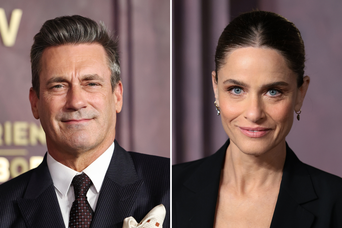 https://static.the-independent.com/2026/04/03/14/02/Jon-Hamm-and-Amanda-Peet.png?width=1200&height=800&crop=1200:800