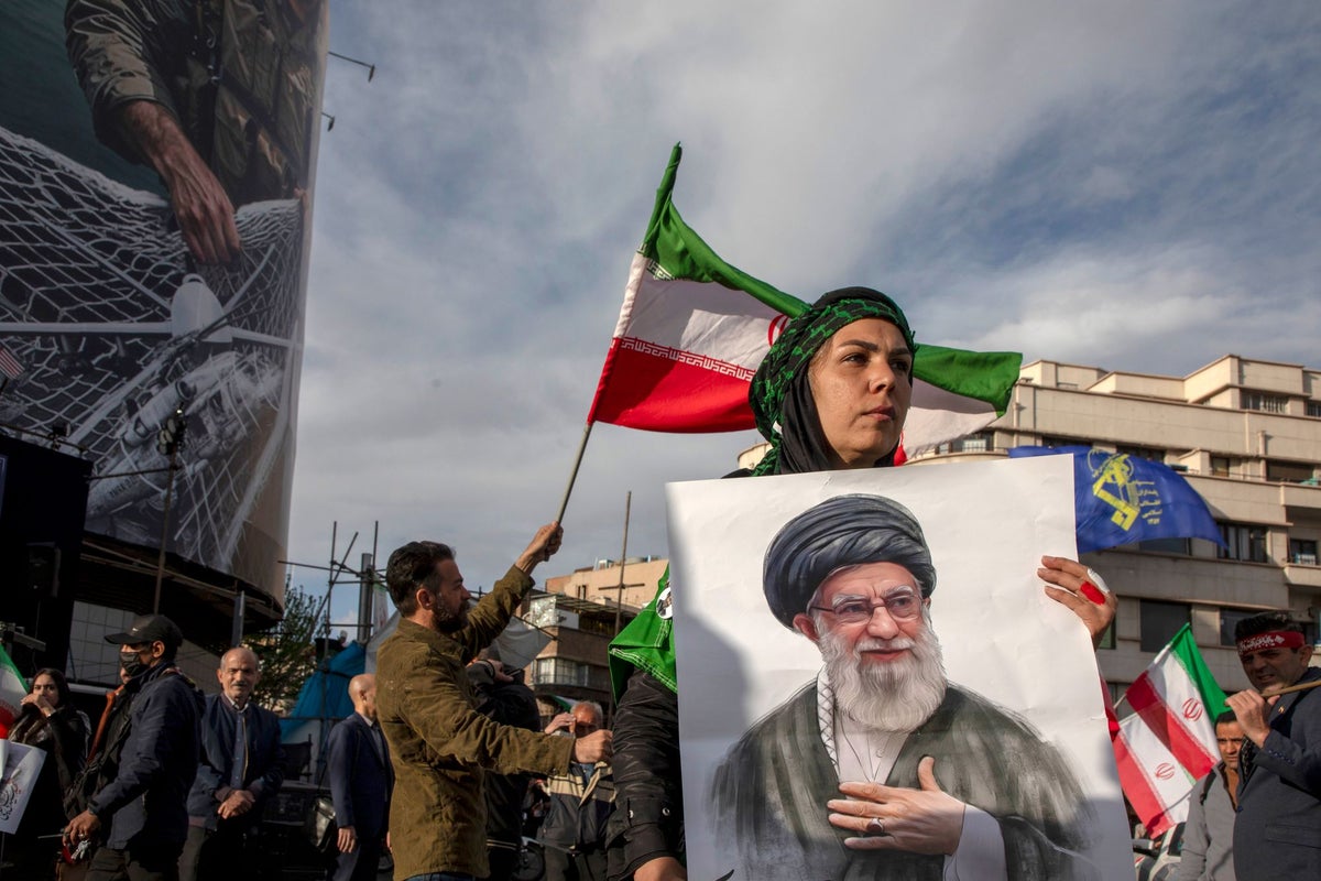 Trump reveals his exact deadline before he unleashes ‘hell’ on Iran after profanity-laced threats