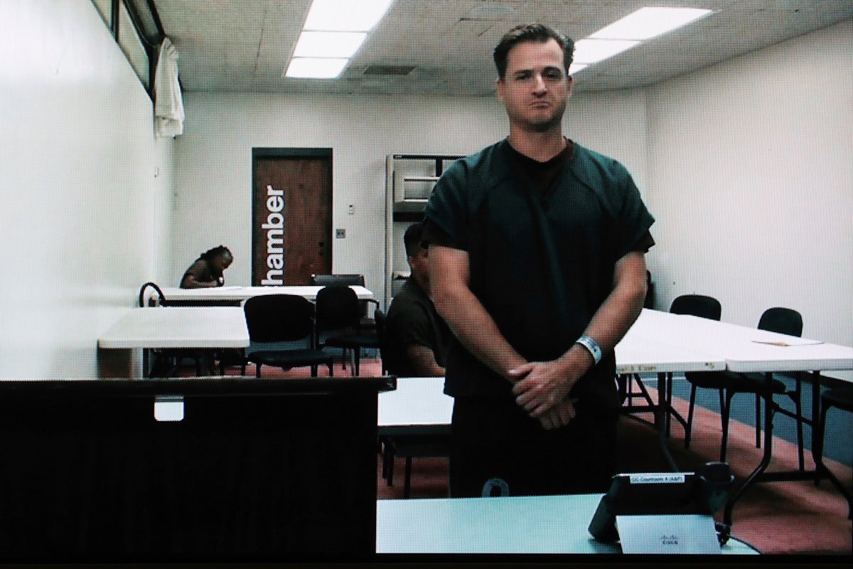 Doctor accused of trying to kill his wife on scenic hike will soon learn his fate at trial