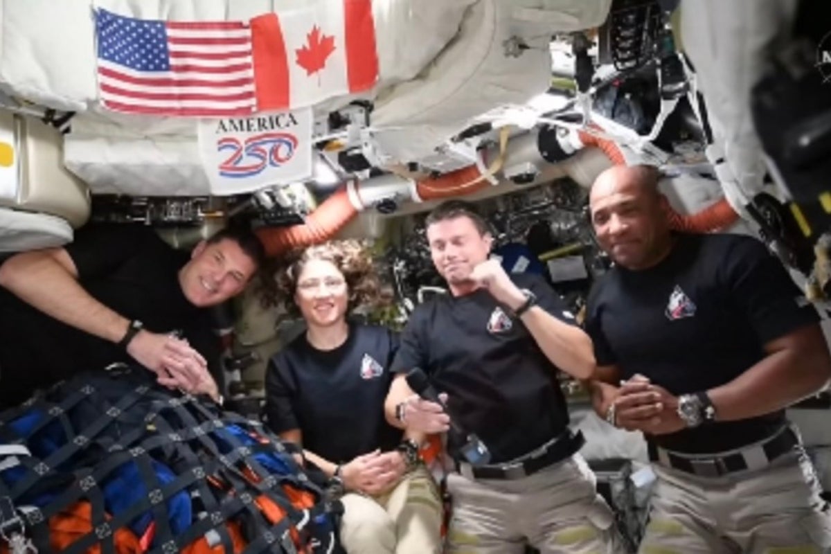 Artemis II astronauts make first-ever moonship-to-spaceship call