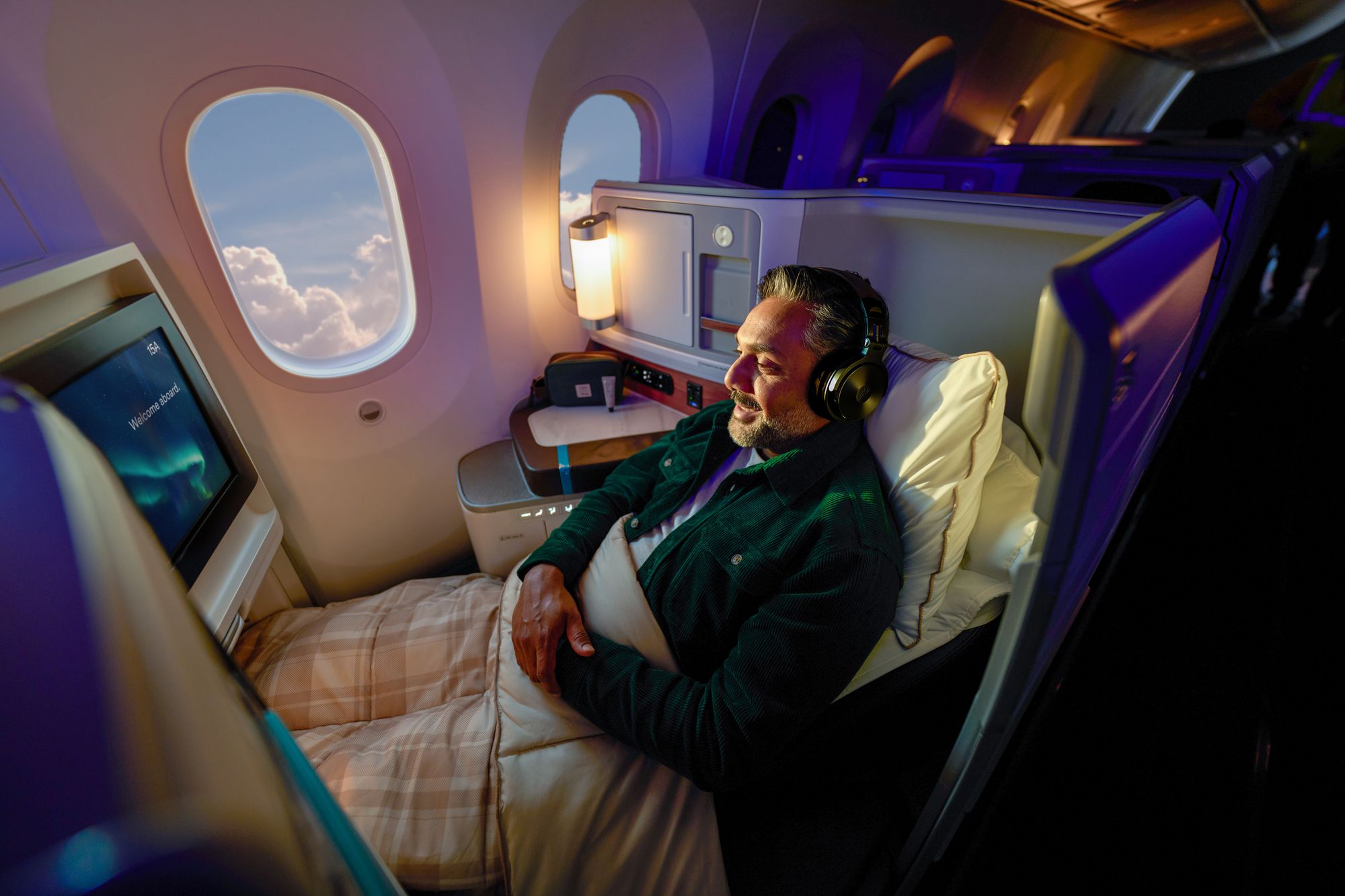 Major US airline unveils brand-new Dreamliner business class suites