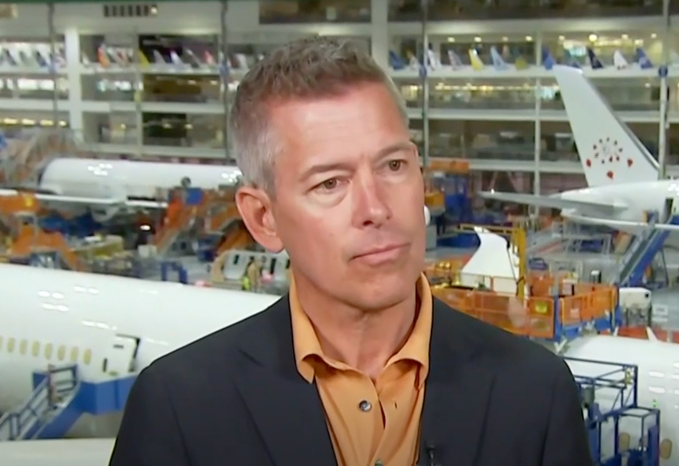 Sean Duffy tells Americans who can’t afford to fly that soaring costs are ‘short term’ thanks to Trump