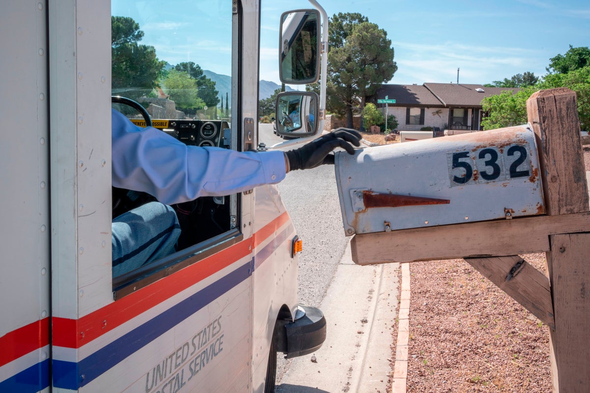 Whistleblower says USPS system Trump ordered for mail ballots could ‘derail' midterms