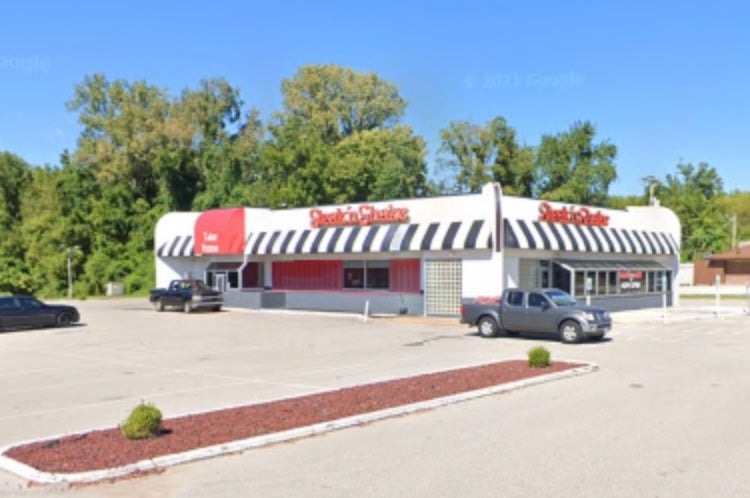 <p>A woman has been killed after an argument over onion rings at a Steak ‘n Shake drive-thru in St. Louis, Missouri</p>