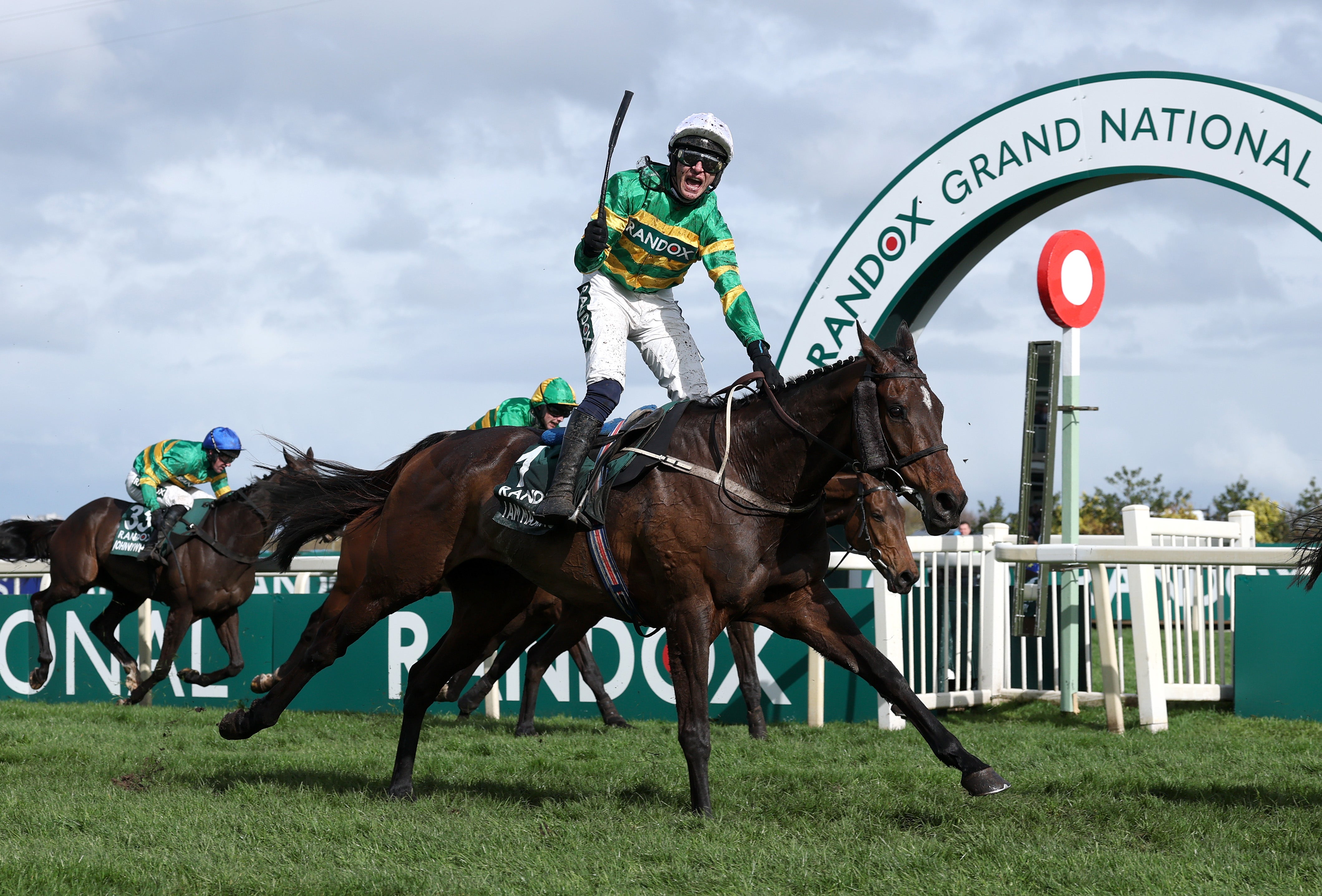 I Am Maximus makes racing history with victory in chaotic 2026 Grand National