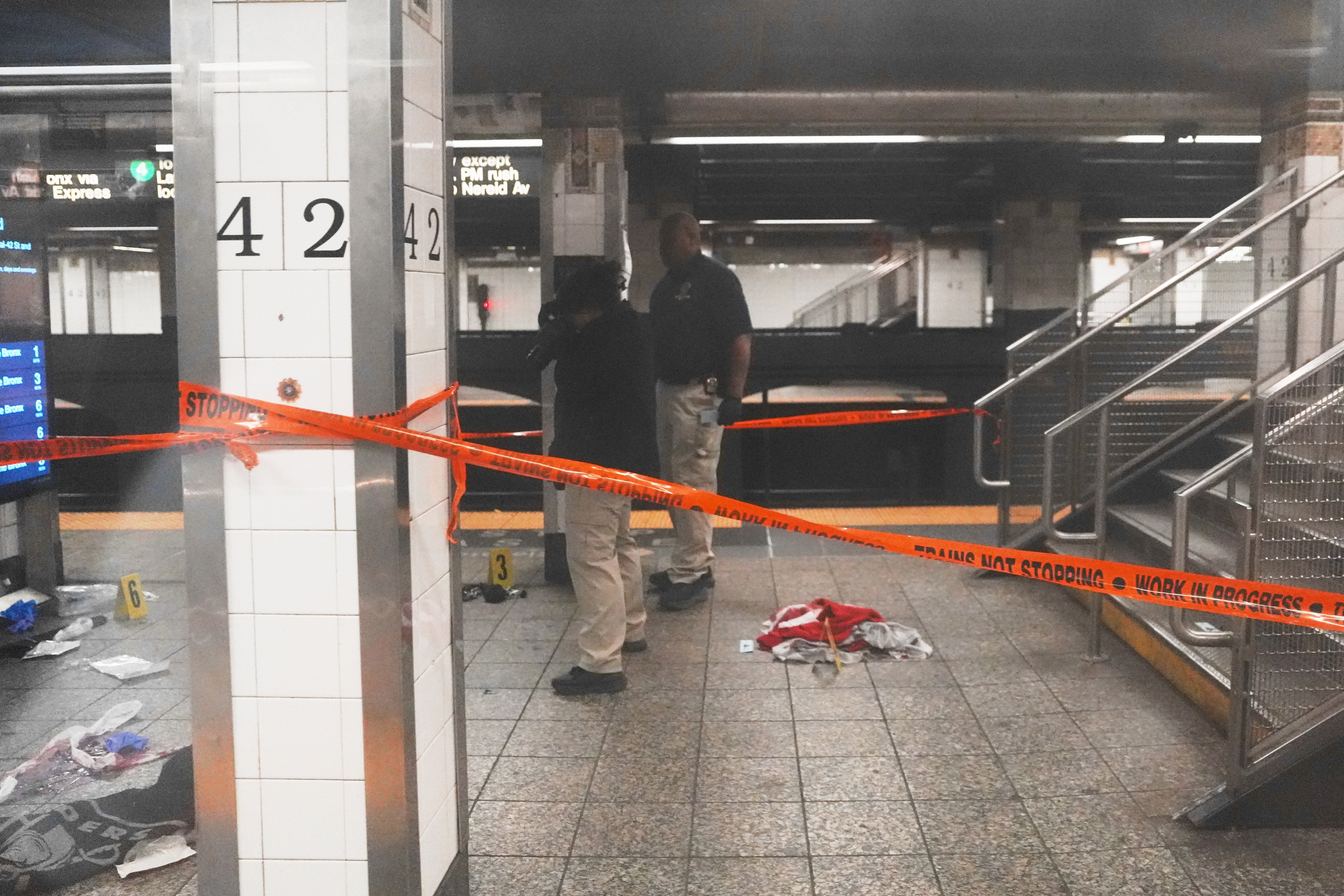 <p>Police at the New York subway station</p>