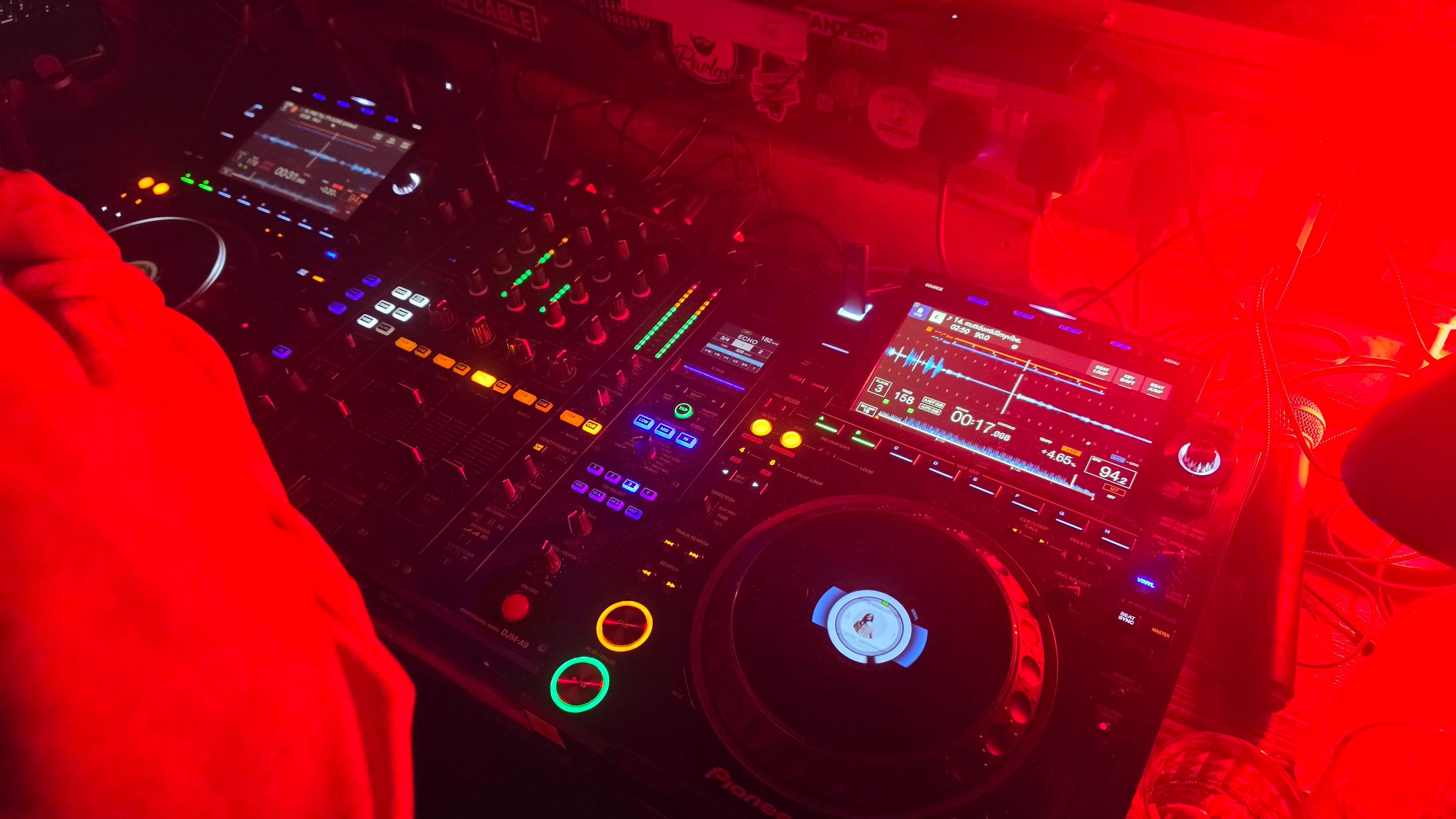 Nightography mode on the Samsung Galaxy S26 Ultra tackles any low-light issues at dark gigs