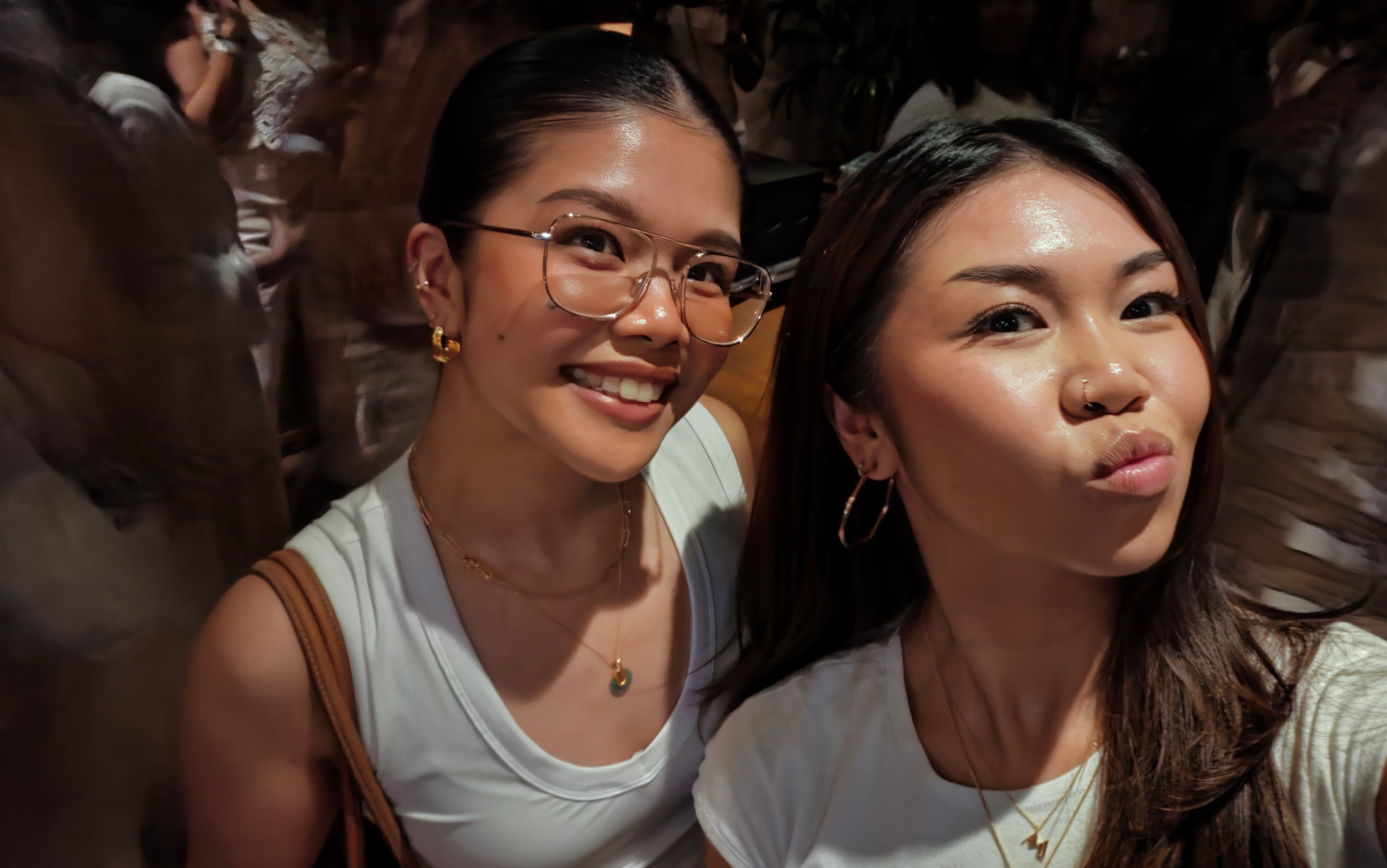 DJ Miamor perfects her selfie-taking using the Advanced Selfie feature teamed with the Nightography mode