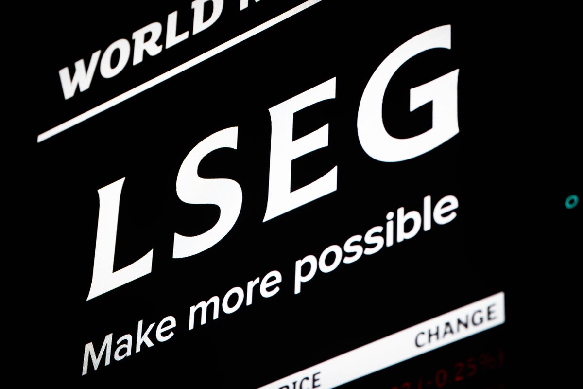 Stocks rise, oil falls, on fresh Middle East hope