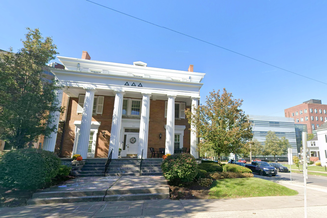 The banner, displayed Monday connected nan Delta Delta Delta sorority house, was quickly taken down