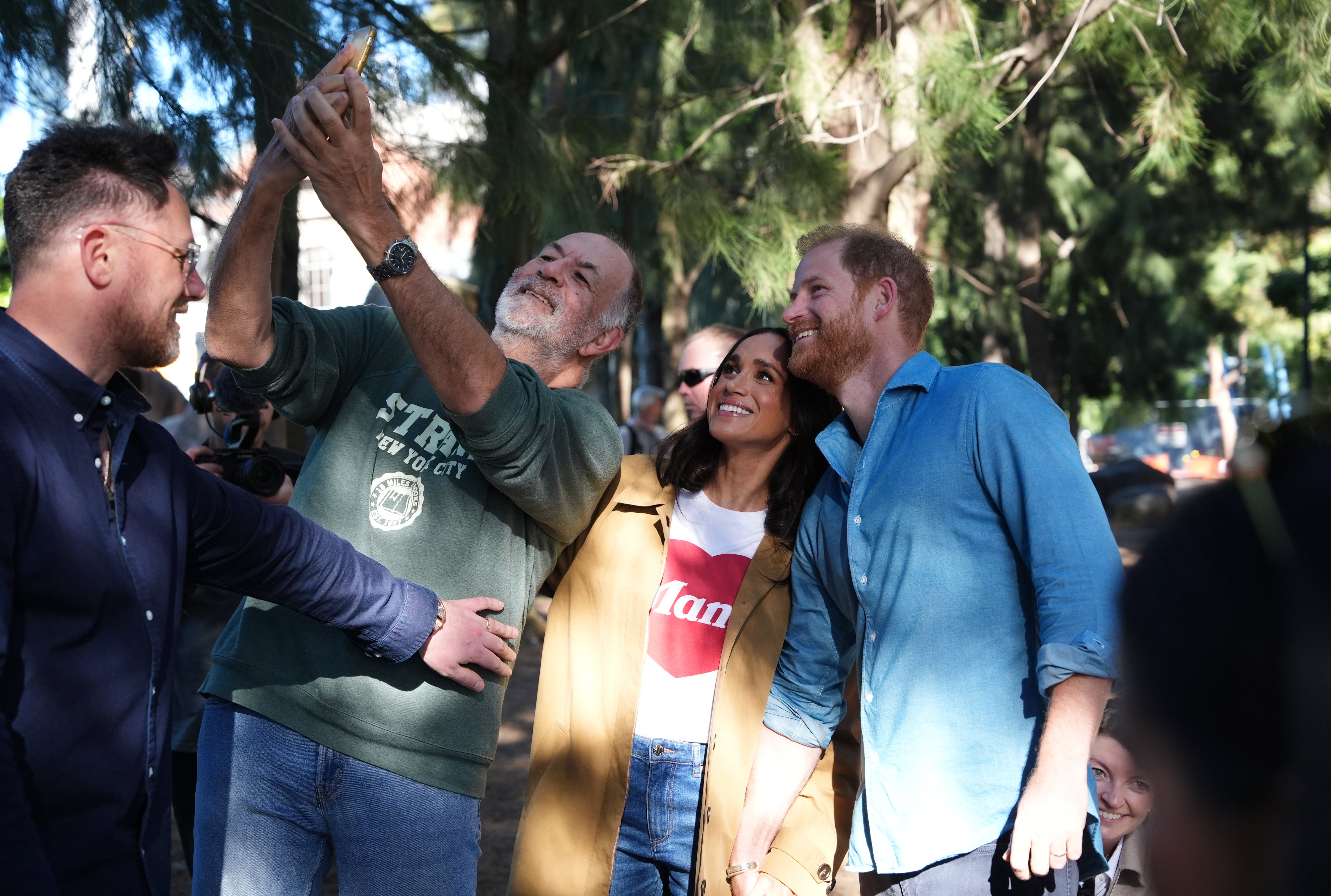 The Duke and Duchess of Sussex pose for a selfie at the Scar Tree Walk in Melbourne