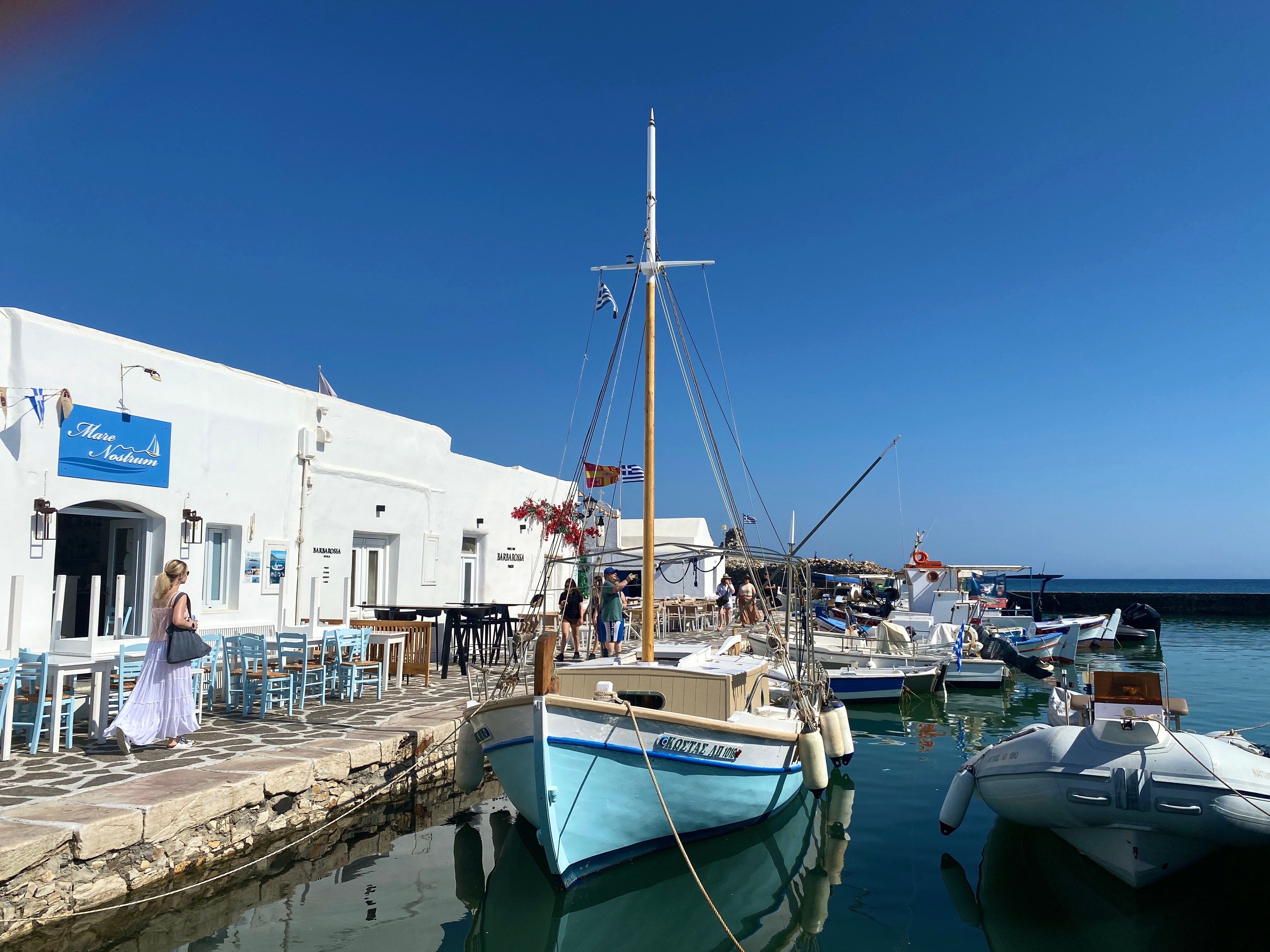 Greece goes its own way – and drops EU entry-exit biometrics for British travellers