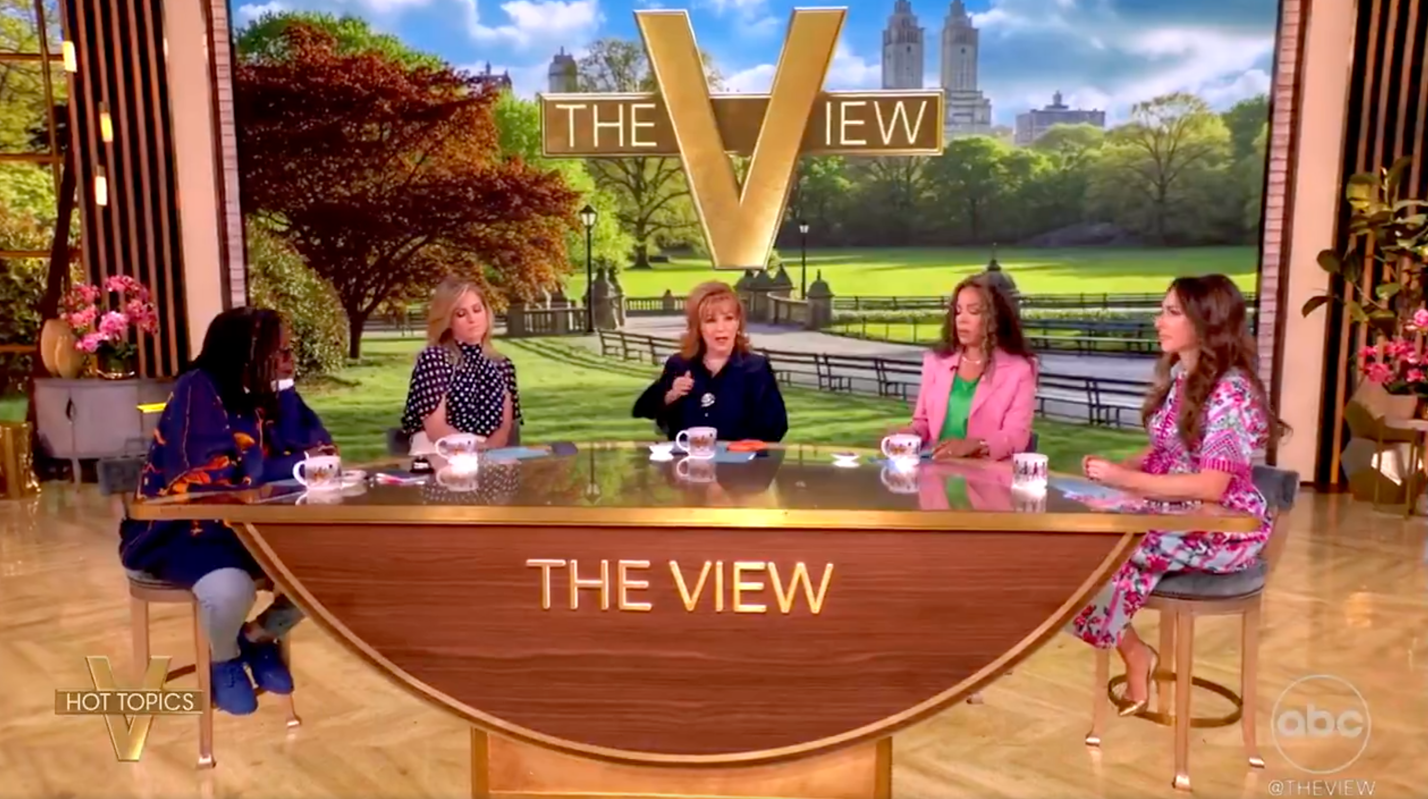 Tucker Carlson skewered by The View for having ‘liar’s remorse’ after apology about Trump support