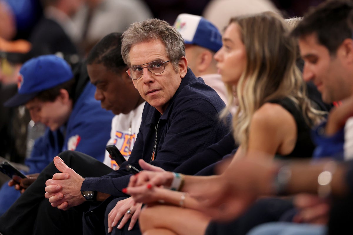 Ben Stiller Bombarded By Angry Posts After Tweet About The Knicks Mistaken For Comment On Correspondence Dinner Shooting