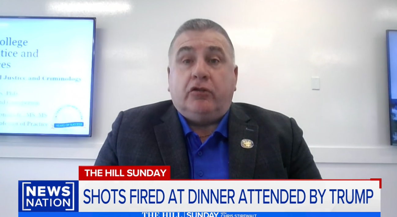 Ex Secret Service Agent Says Trump Should Have Fewer Cabinet Members At Events In Wake Of Dc Shooting