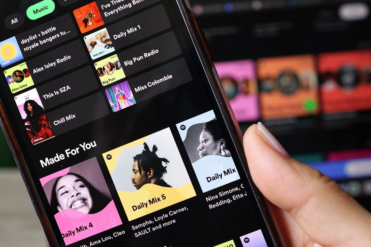 Spotify subscribers grow despite premium price increases