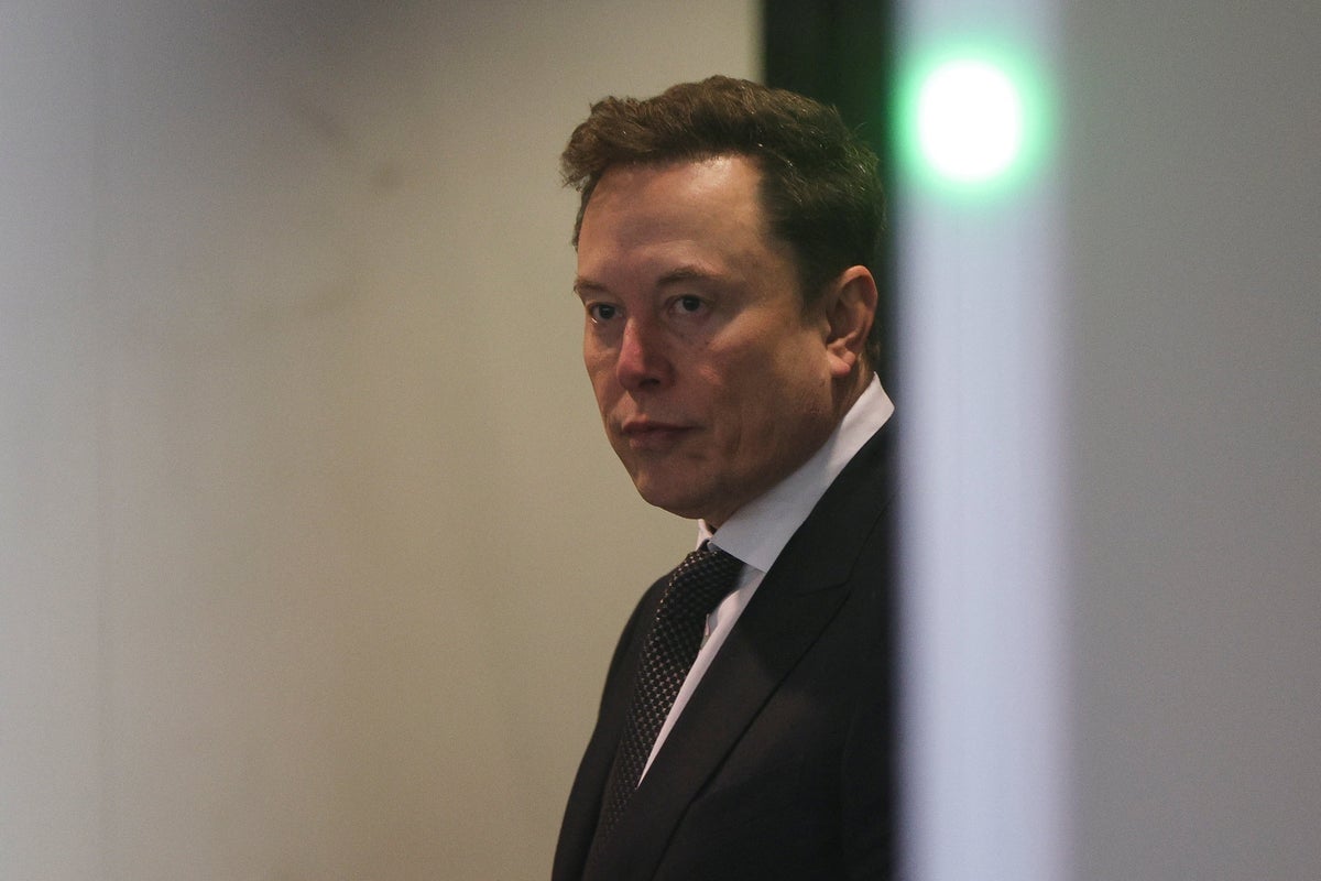Musk settles lawsuit alleging he cheated Twitter shareholders out of millions