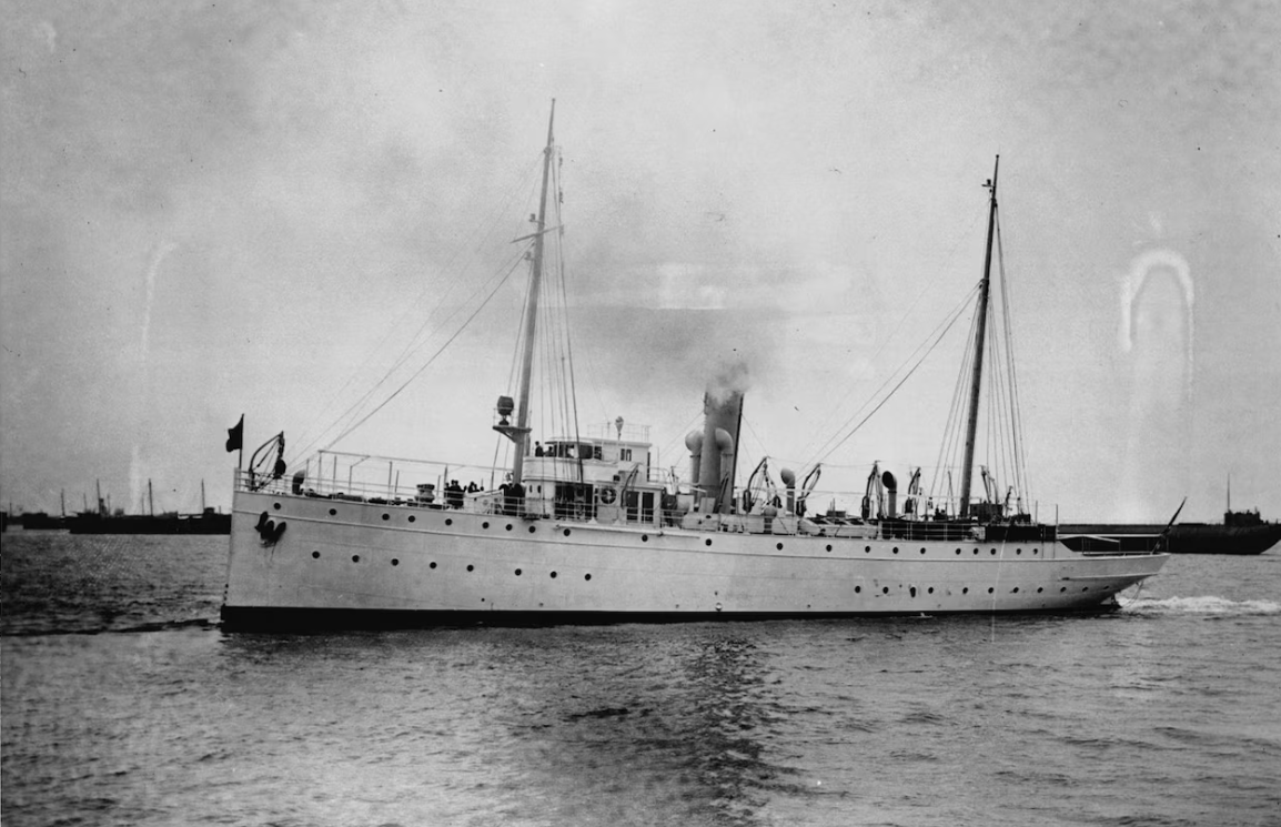 In nan weeks pursuing nan sinking of nan Tampa, nan bodies of threw unit members were found