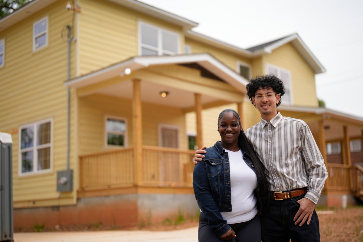 Habitat For Humanity Is Developing A New Atlanta Community With Help From The Carters' Initiative