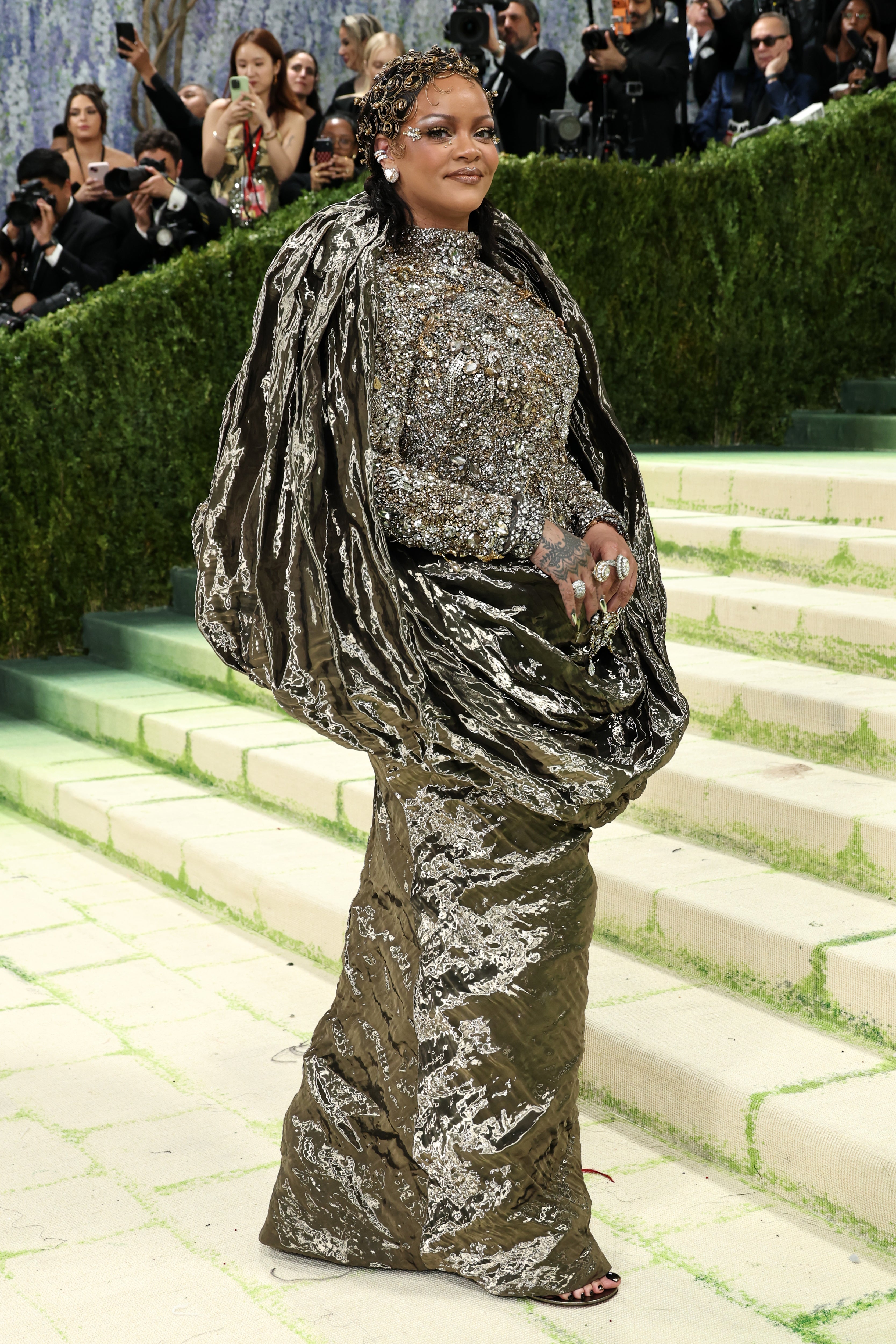 Nailing the theme: the singer donned a hand-sculpted draped column silhouette inspired by medieval architecture
