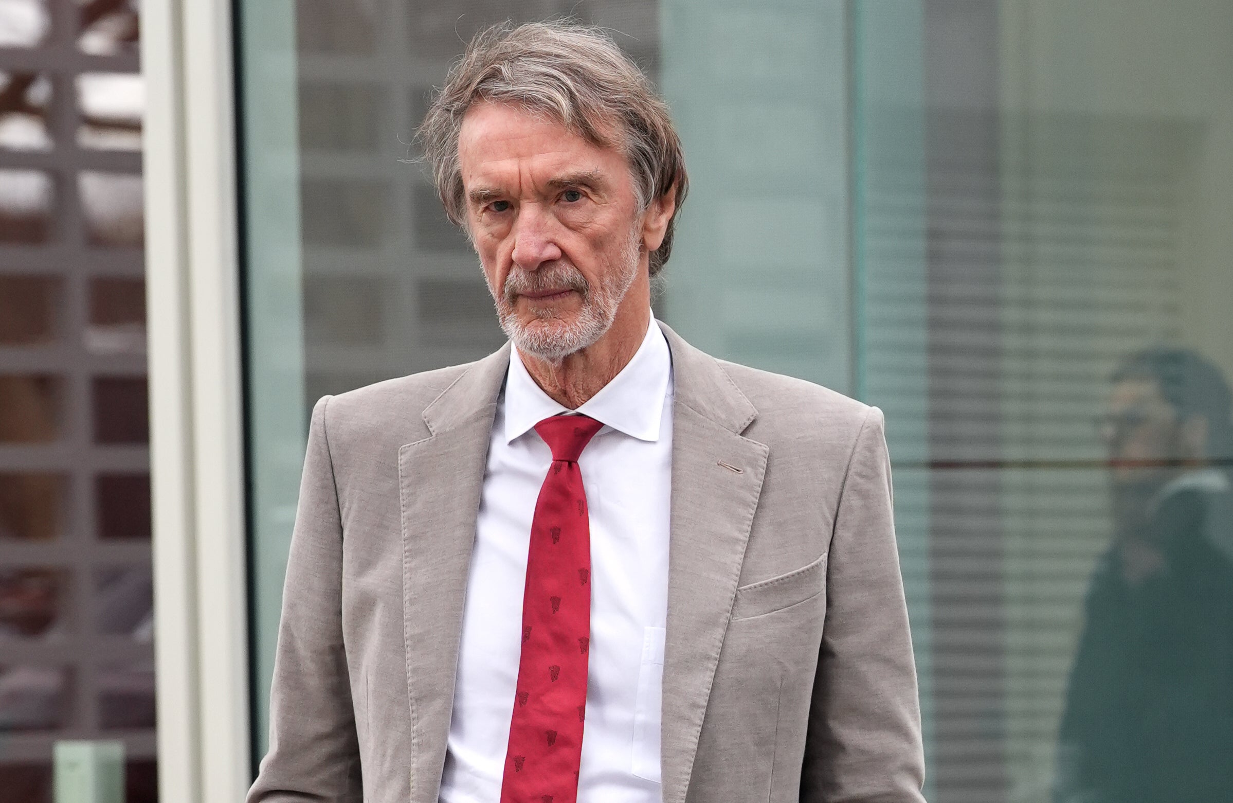 Chairman and laminitis Sir Jim, a British billionaire businessman, criticised nan UK’s power argumentation which he said has been inconsistent compared pinch a much unchangeable scenery successful US