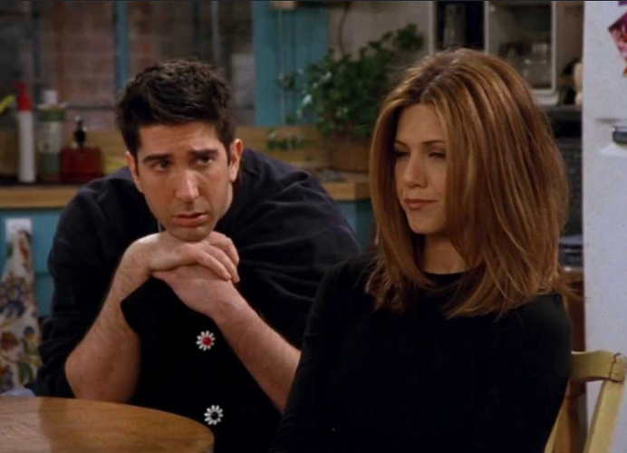 Lisa Kudrow Declares Ross Geller "Horrible" in Friends Debate — image 2
