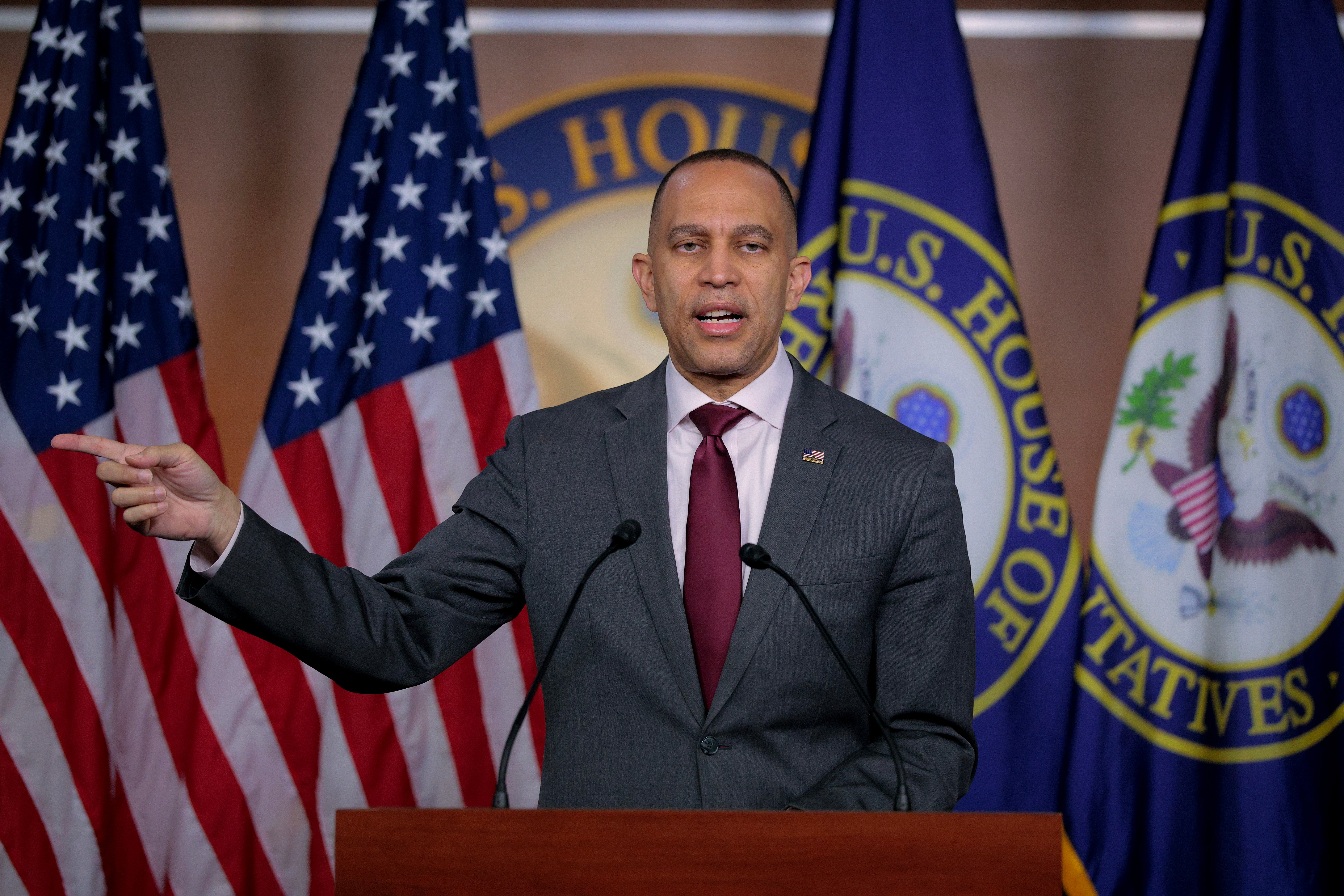President Donald Trump is demanding that Rep. Hakeem Jeffries look criminal charges for a remark he made astir Democratic redistricting efforts