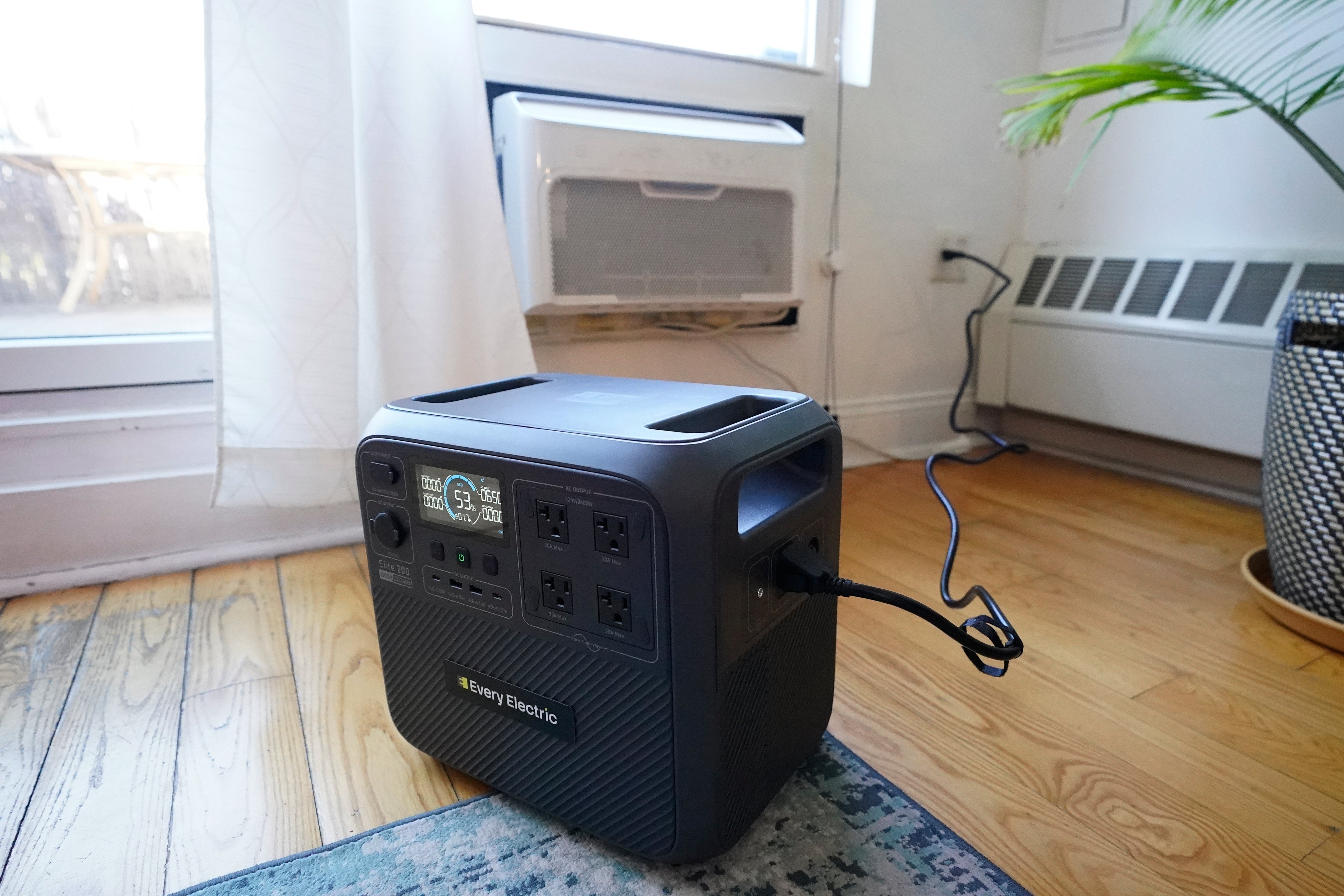 This aviator program, expanding to much than 1,000 homes this summer, is portion of Con Edison's broader request consequence initiatives, which compensate customers for reducing aliases shifting energy usage to bolster grid stability