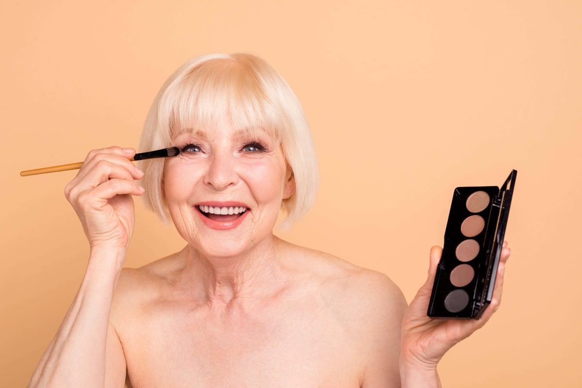 How to master eye make-up for hooded eyes