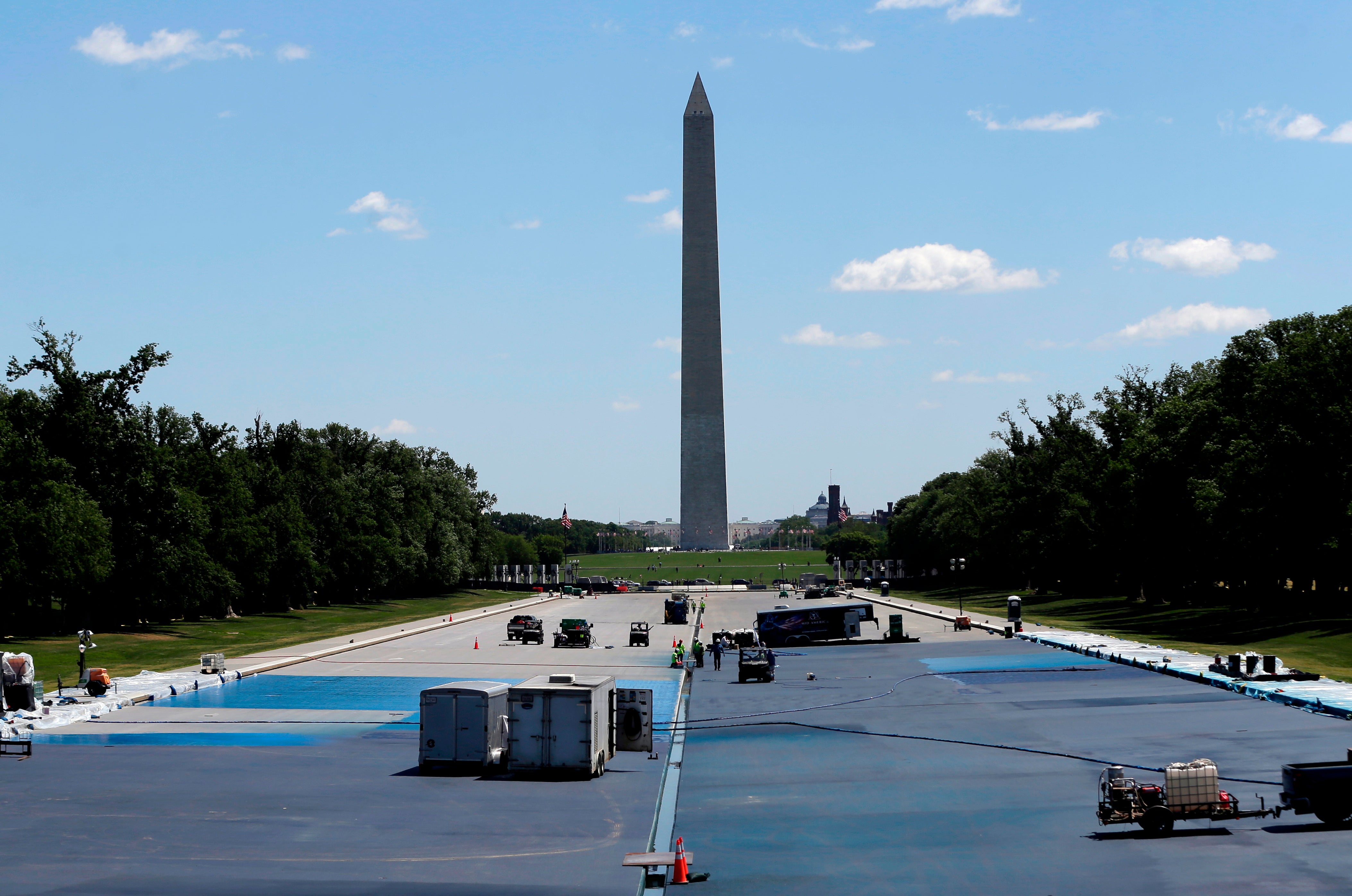 At President Trump’s direction, a Virginia-based institution is repainting nan bottommost of nan Lincoln Memorial Reflecting Pool an water blue