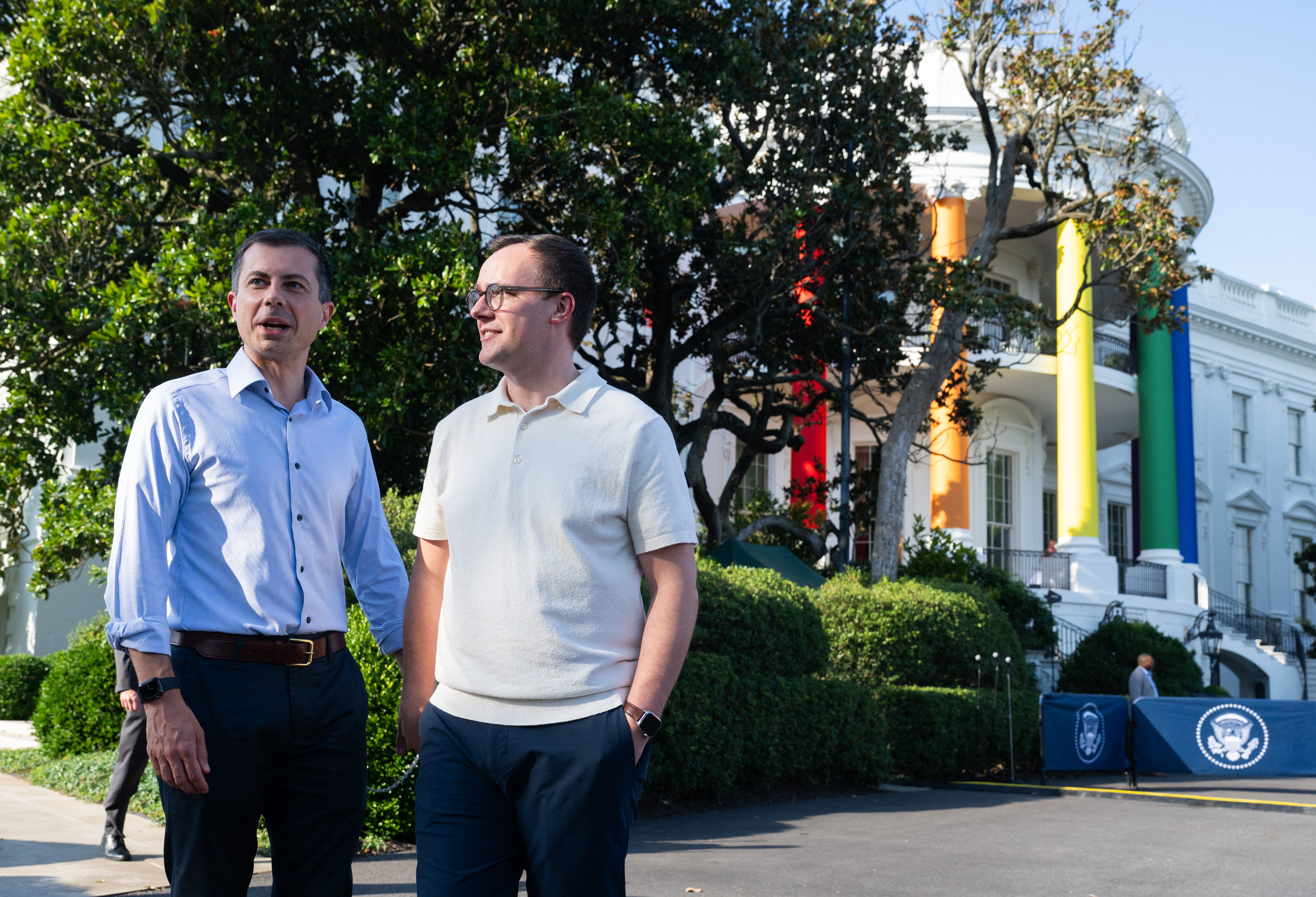 Buttigieg, who is wide viewed arsenic a imaginable Democratic statesmanlike campaigner successful 2028, has agelong been nan target of anti-LGBTQ attacks