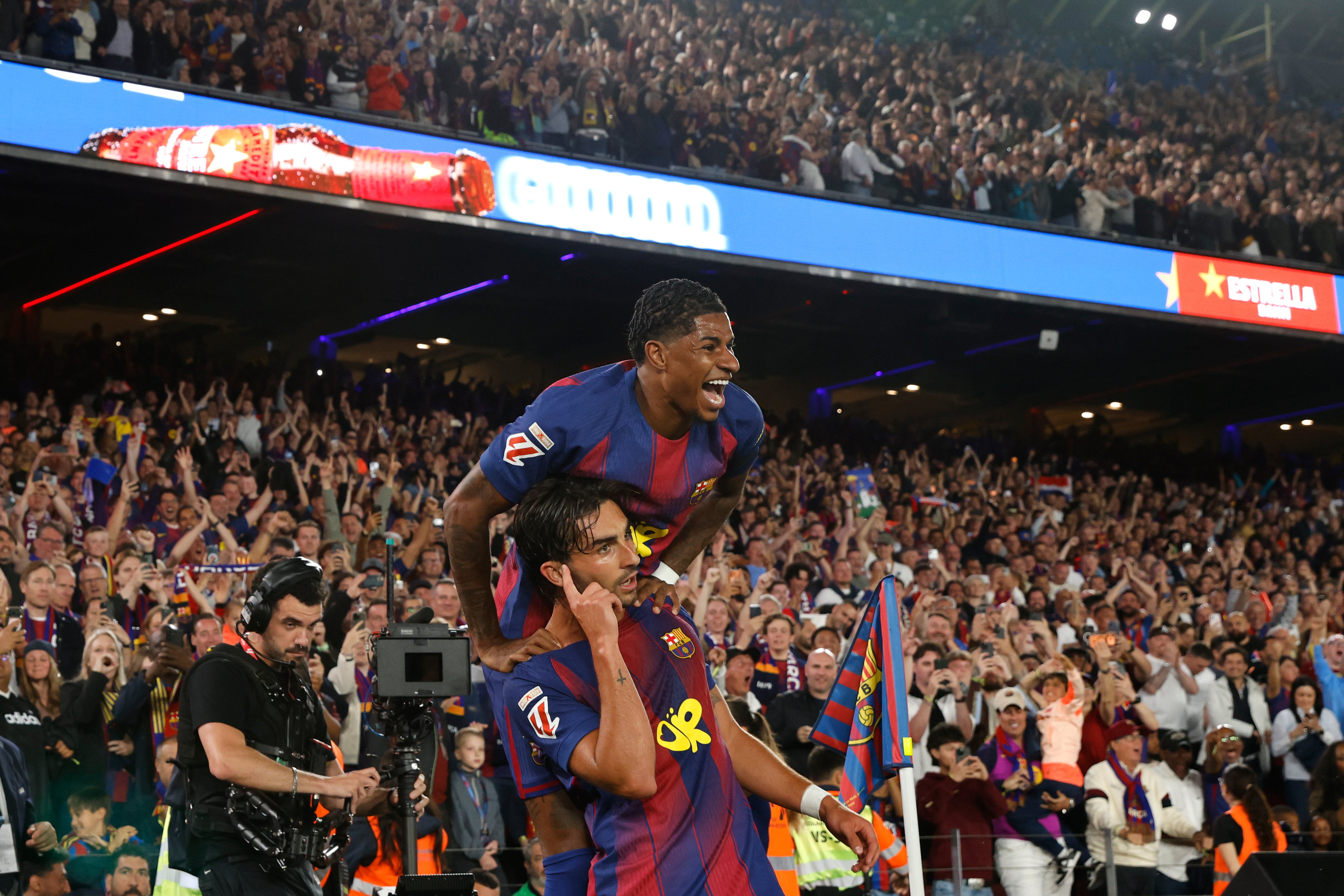 Barcelona v Real Madrid LIVE: Rashford stunner helps hosts seal La Liga  title with El Clasico win | The Independent