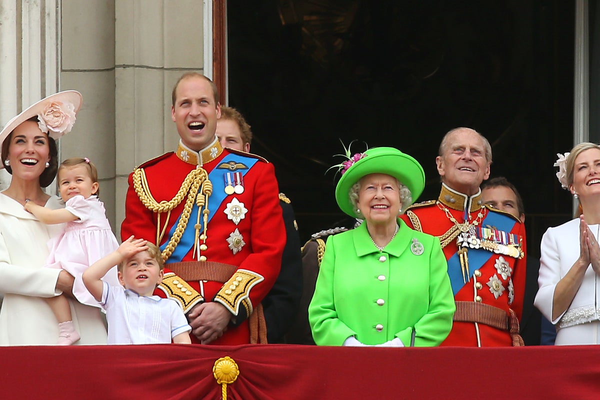 Queen Elizabeth II’s most symbolic outfits – and how she accomplished the art of diplomatic dressing Queen Elizabeth II’s most symbolic outfits – and how she accomplished the art of diplomatic dressing