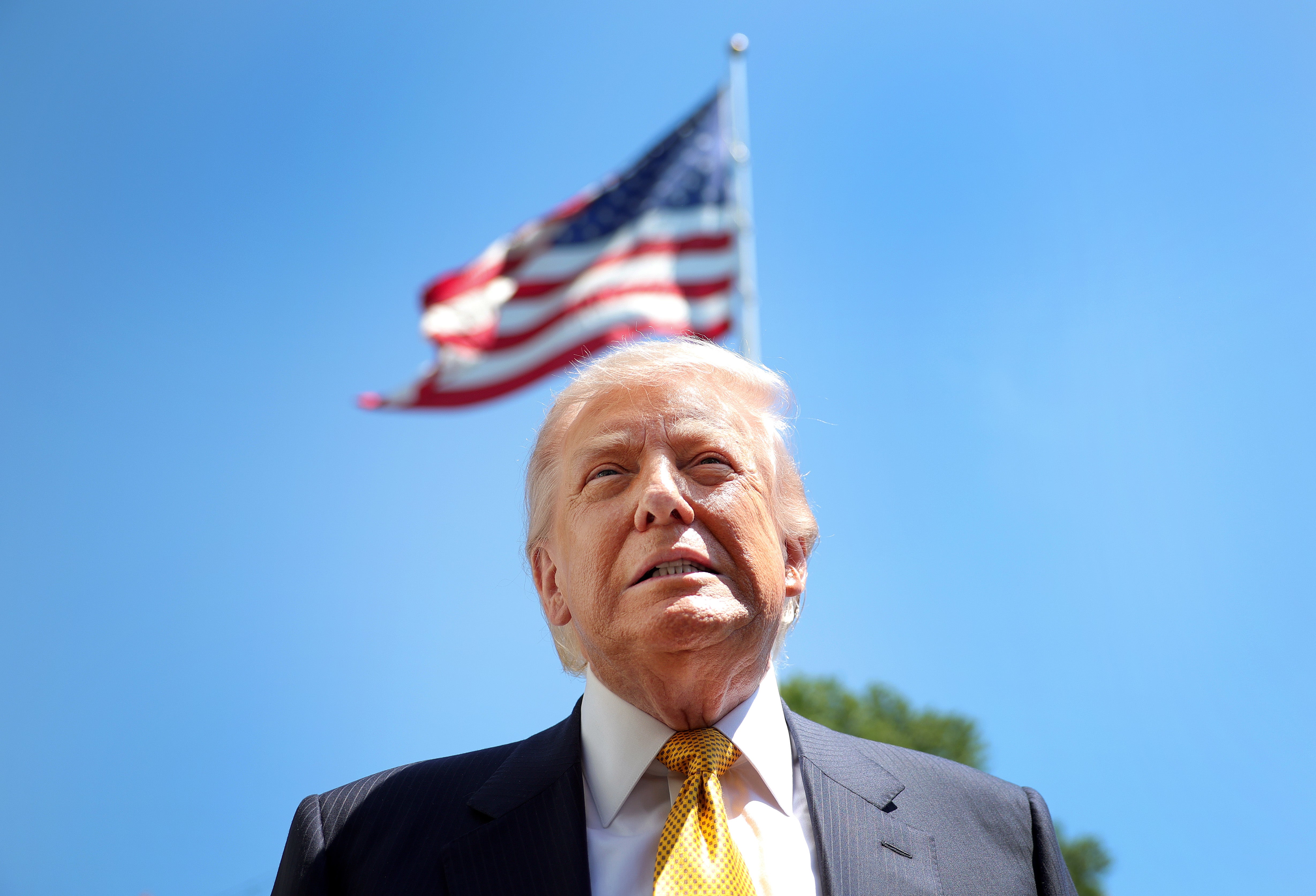 In a telephone telephone pinch blimpish media characteristic Laura Loomer, nan president reportedly repeated his remarks astir erstwhile friends who person denounced his warfare pinch Iran