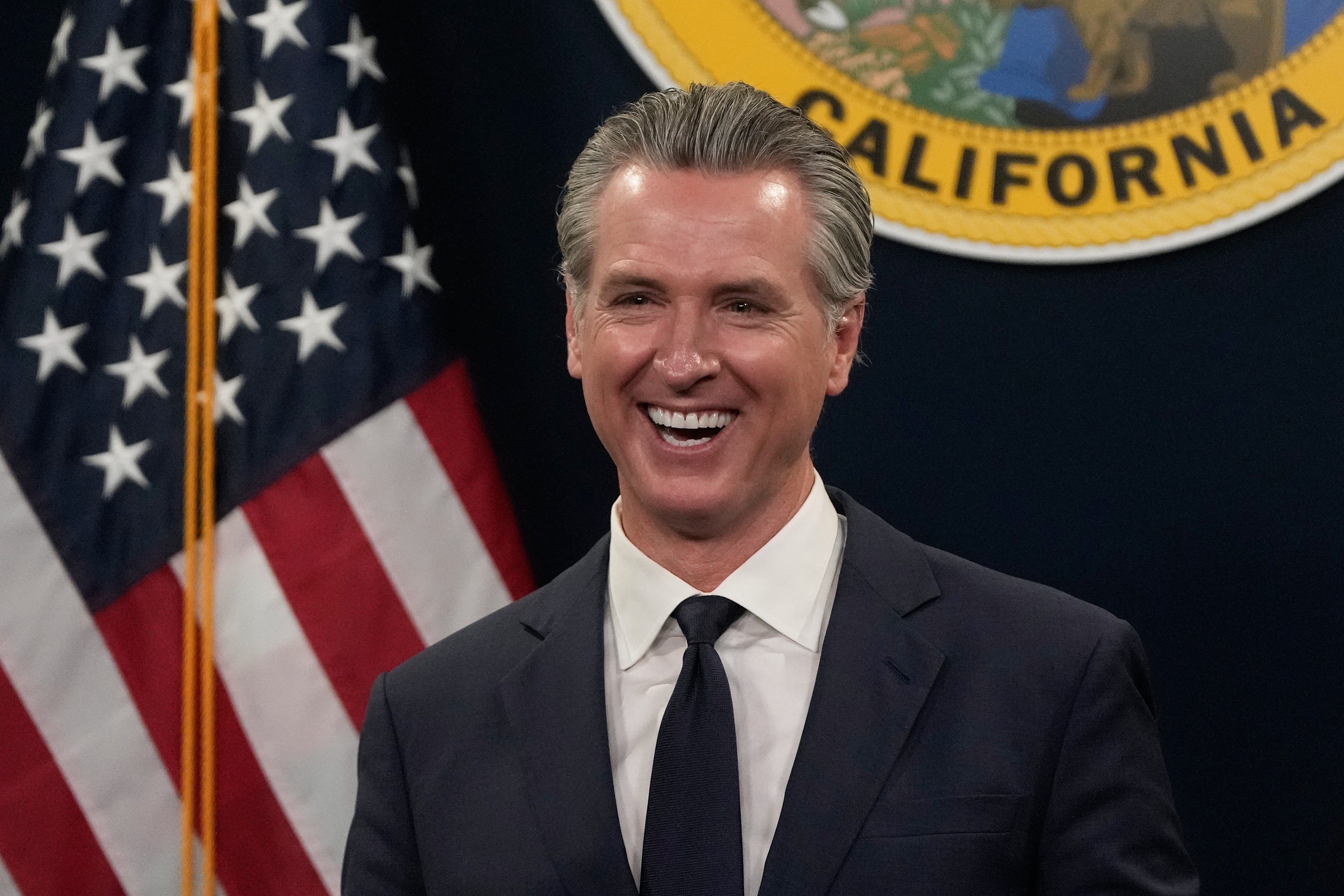 Guverner Kalifornije Gavin Newsom suočava se s nekoliko održivih opcija za sprječavanje daljnjeg povećanja cijena pumpi sve dok traje sukob s Iranom