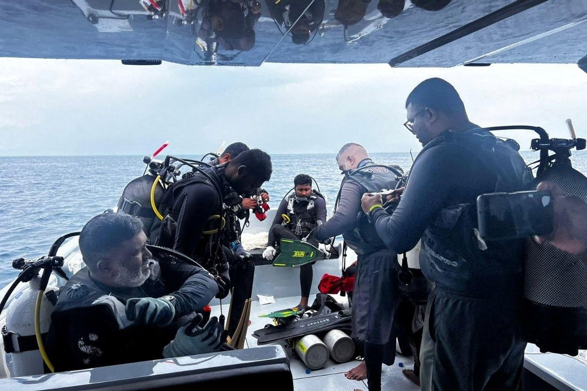 Last two bodies of Italian divers recovered from Maldives cave